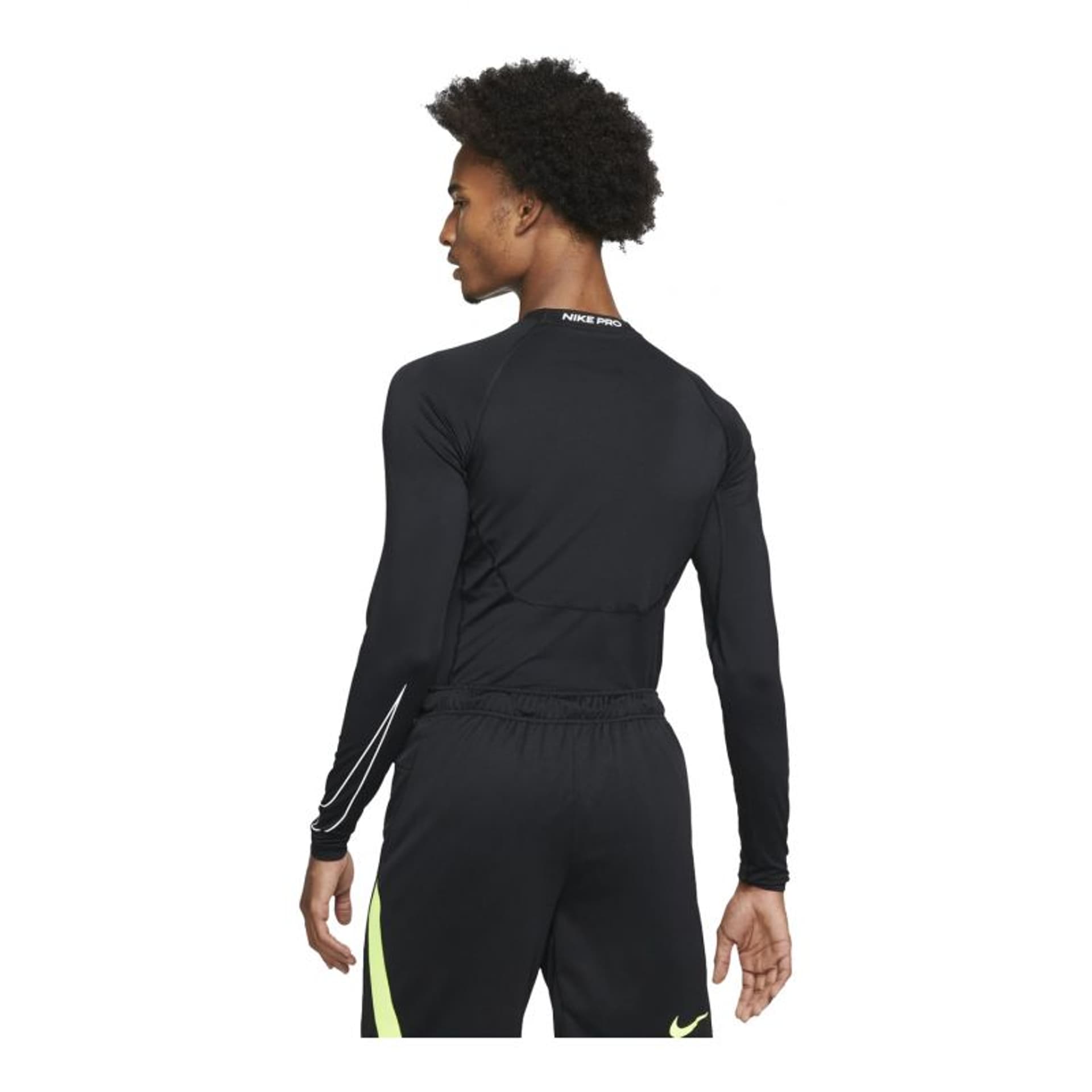 

Koszulka termiczna z długim rękawem Nike Compression M DD1990 (kolor Czarny, rozmiar M (178cm))
