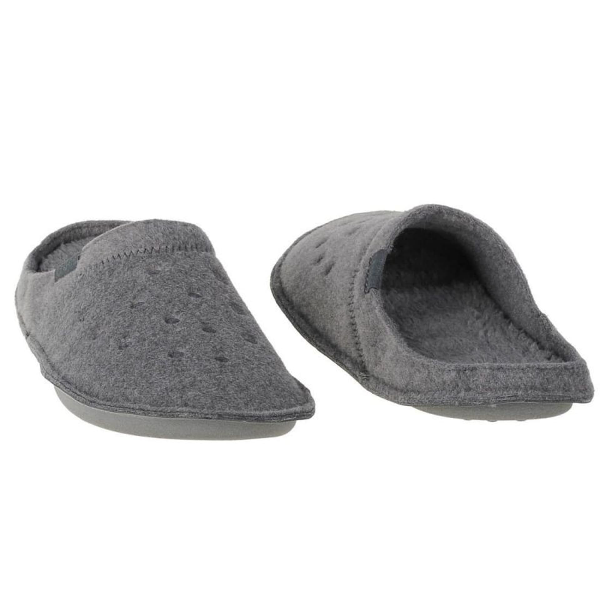 

Kapcie Crocs Classic Slipper M 203600-00Q (kolor Szary/Srebrny, rozmiar 43/44)