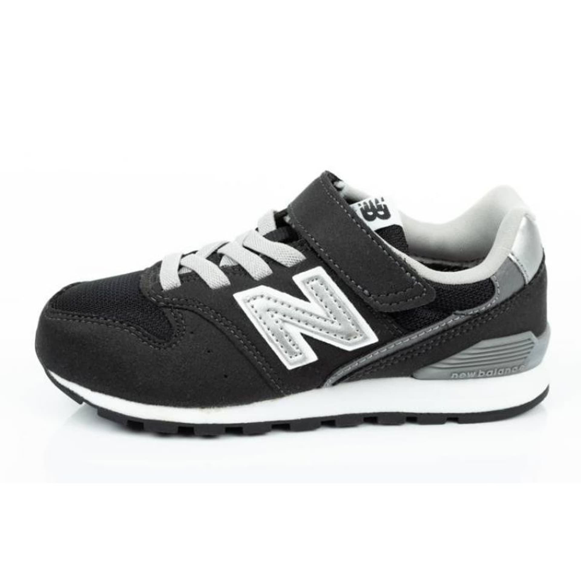 

Buty New Balance Jr (kolor Czarny, rozmiar 28.5)