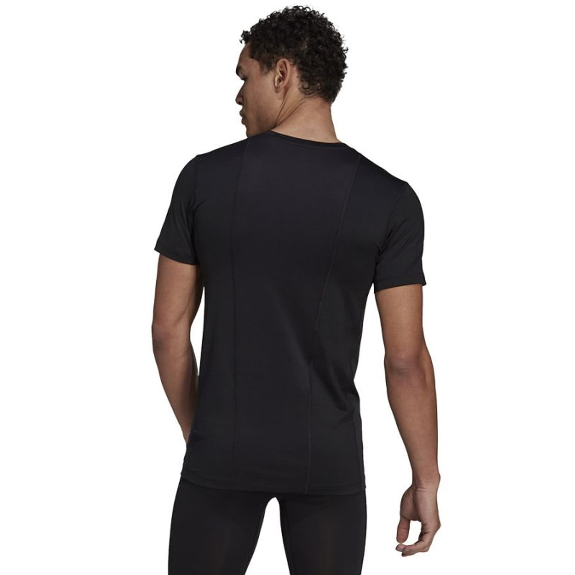 

Koszulka kompresyjna adidas Techfit Base Short Sleeve M (kolor Czarny, rozmiar S)