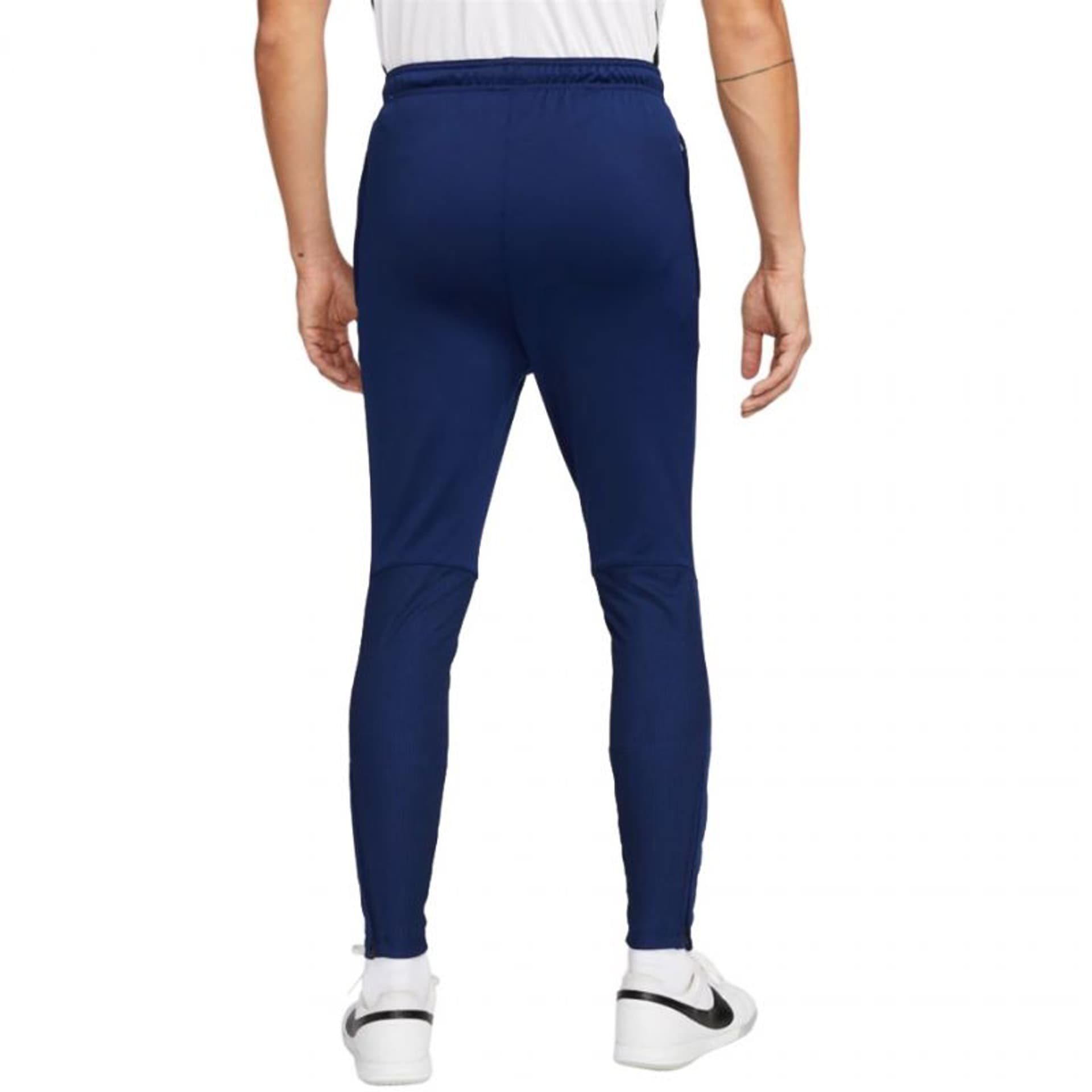 

Spodnie Nike Therma-Fit Strike Pant Kwpz Winter Warrior M DC9159 (kolor Niebieski, rozmiar 2XL)