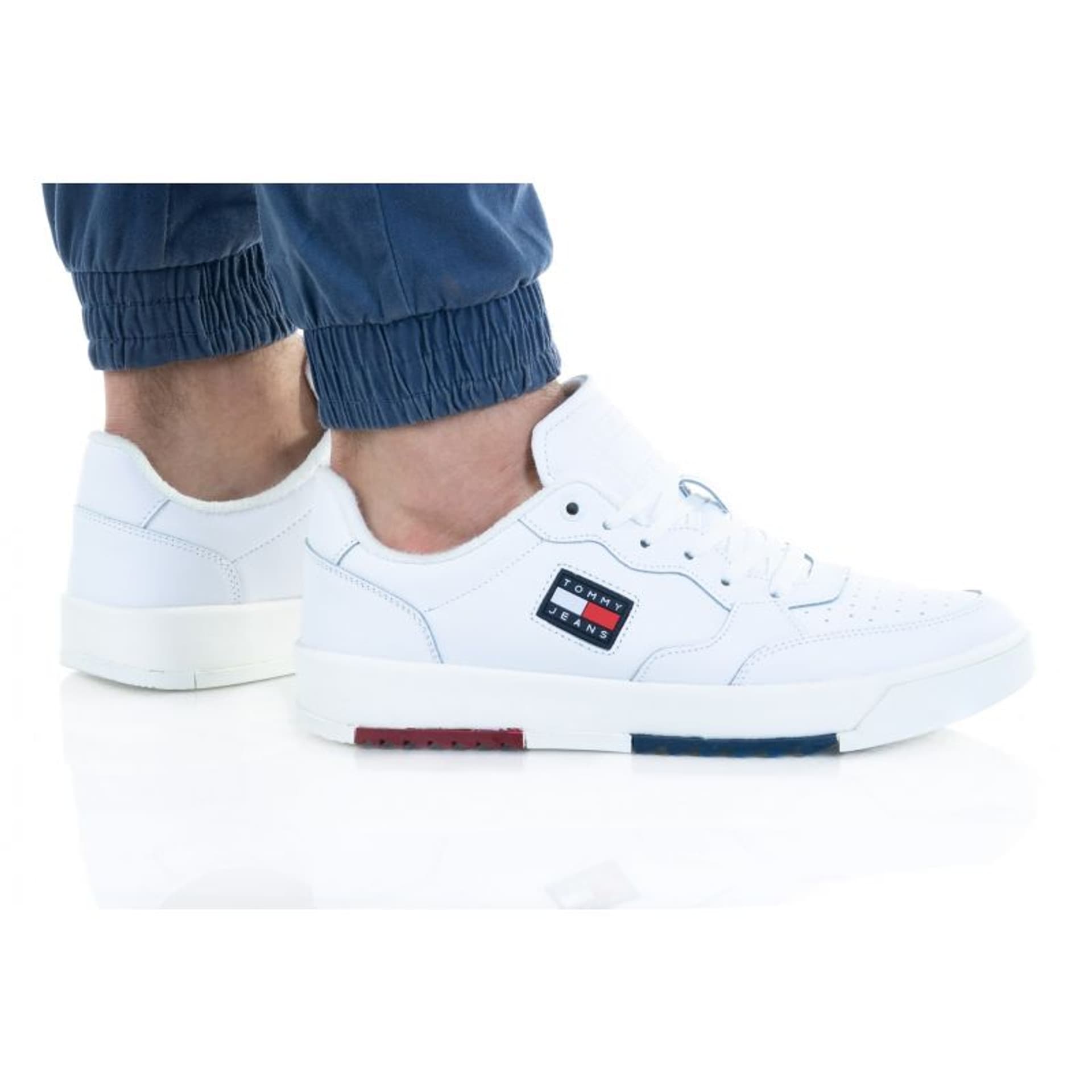 

Buty Tommy Hilfiger Bascet Leather M (kolor Biały, rozmiar 43)