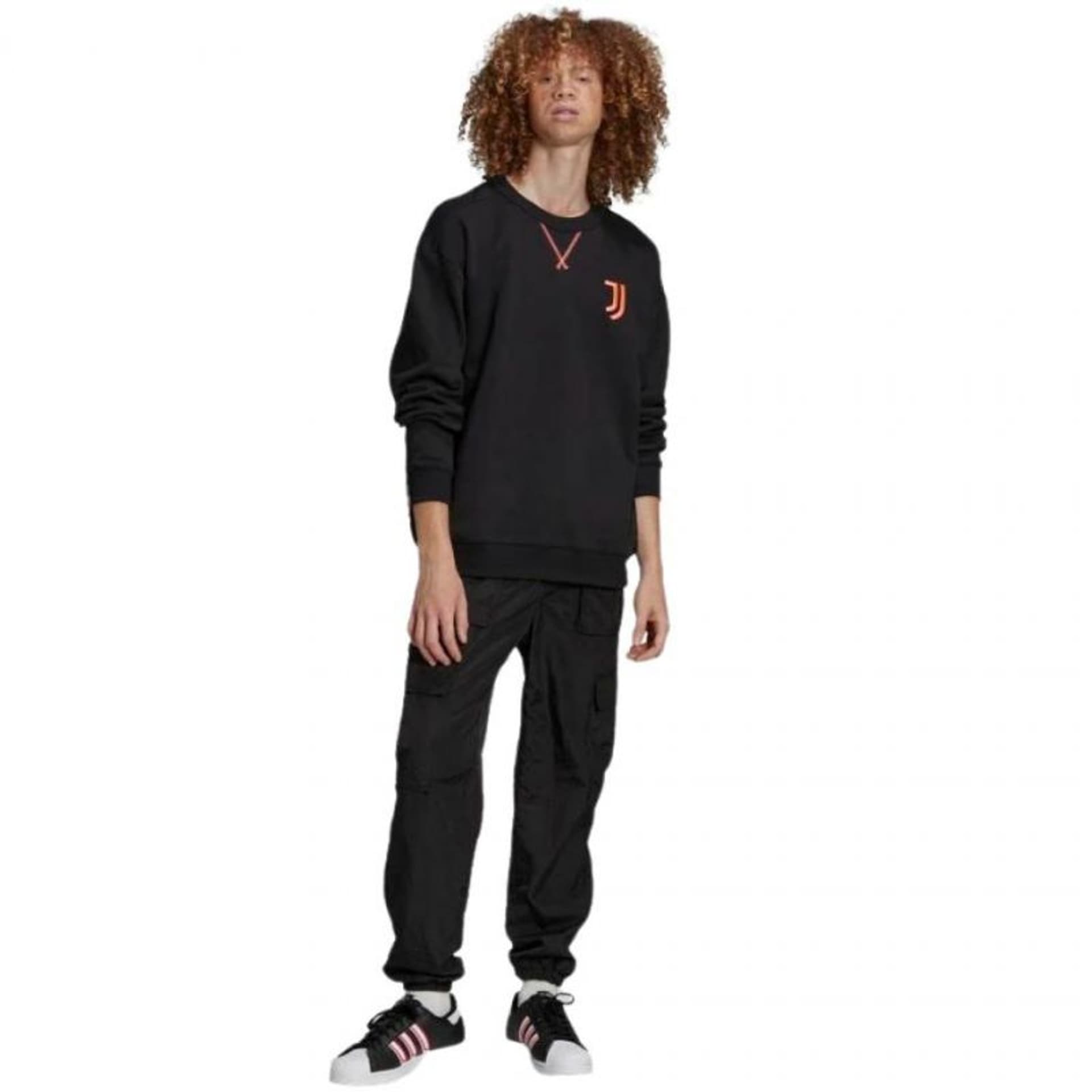 

Bluza adidas Juventus CNY Cre M H67143 (kolor Czarny, rozmiar L)
