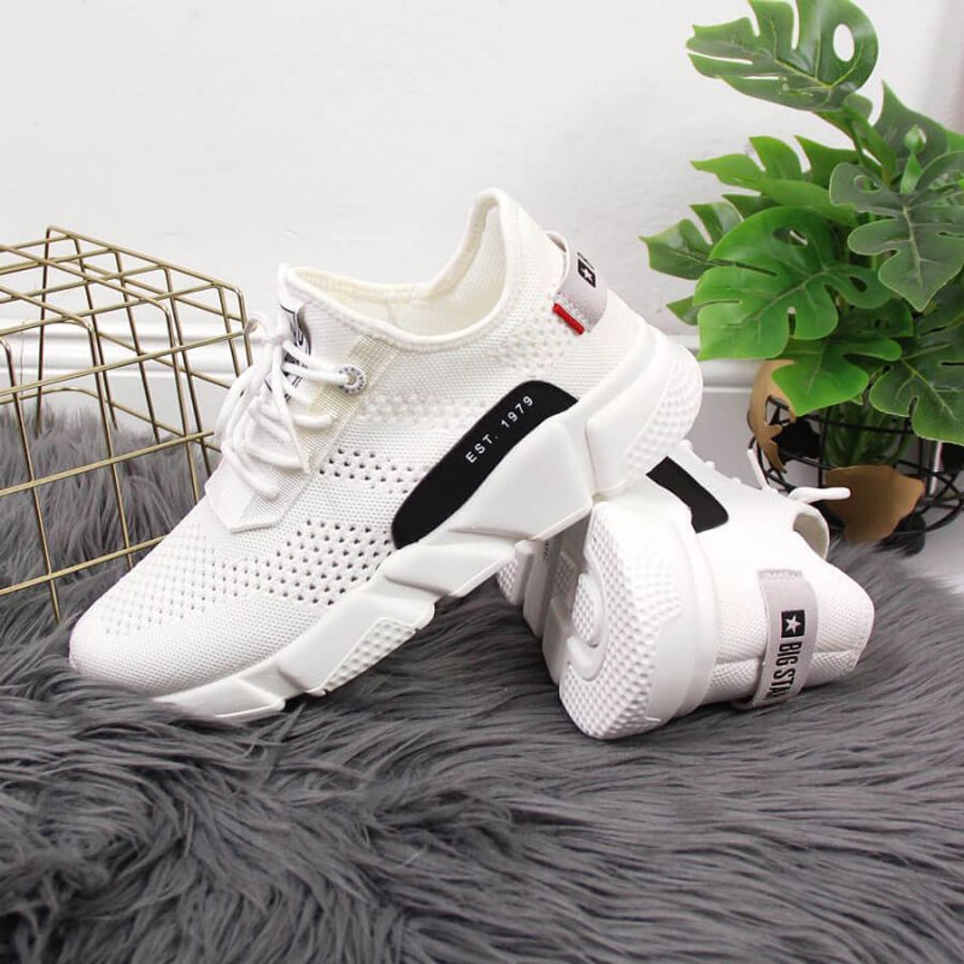 

Buty sportowe tekstylne Big Star W JJ274271 (kolor Biały, rozmiar 38)