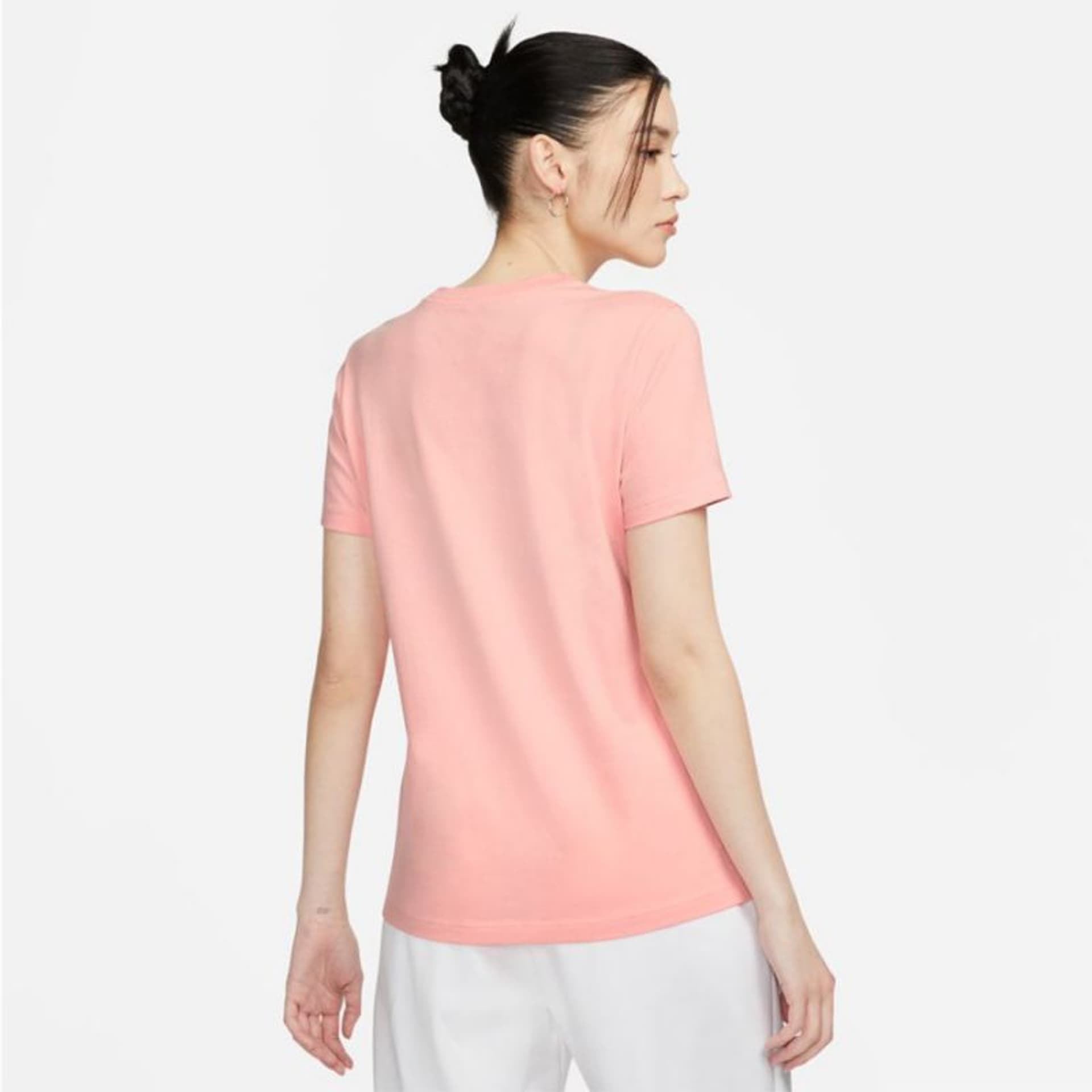 

Koszulka Nike Sportswear W DN5878 (kolor Różowy, rozmiar M)