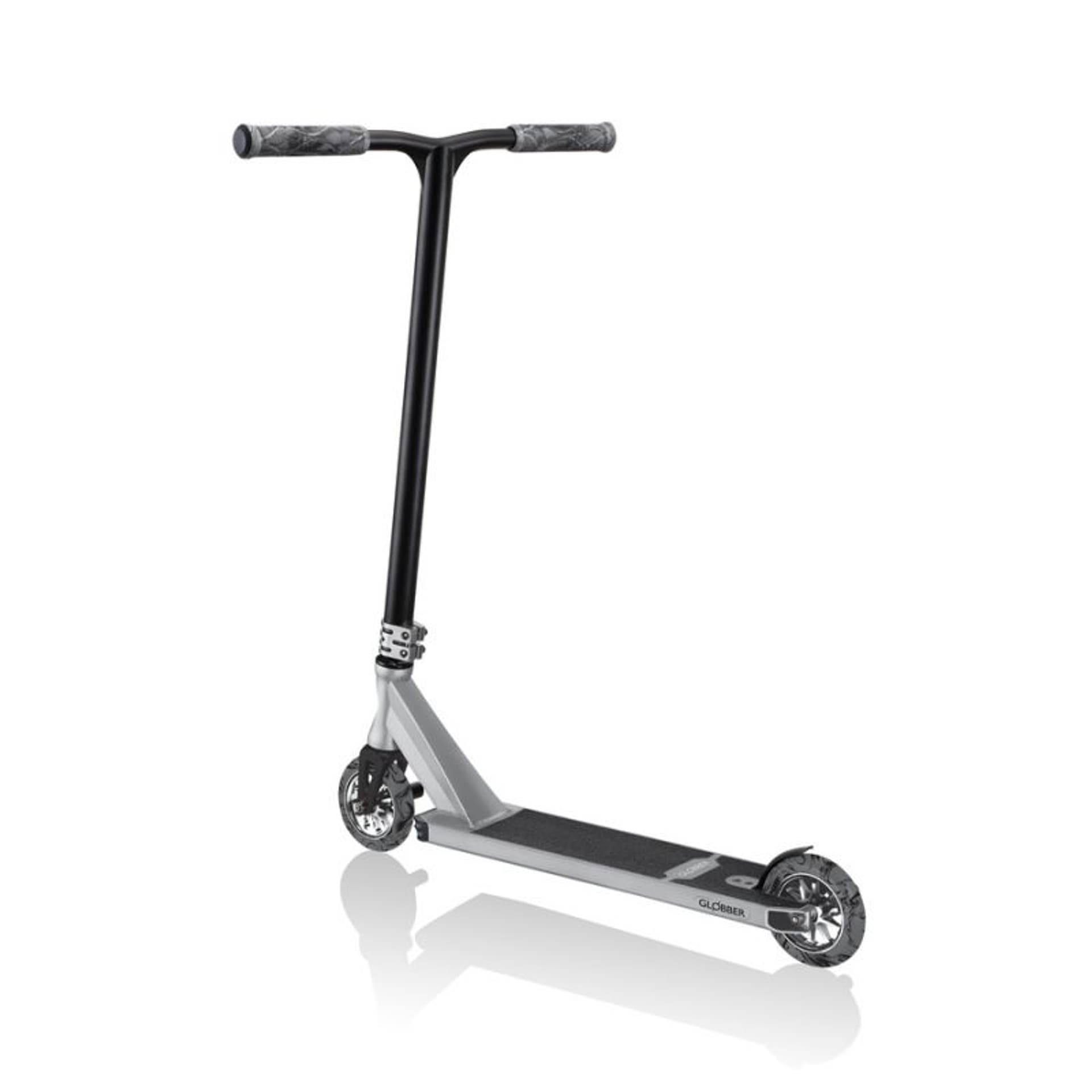 

Hulajnoga wyczynowa Globber Stunt GS 900 626 (kolor Czarny. Szary/Srebrny)