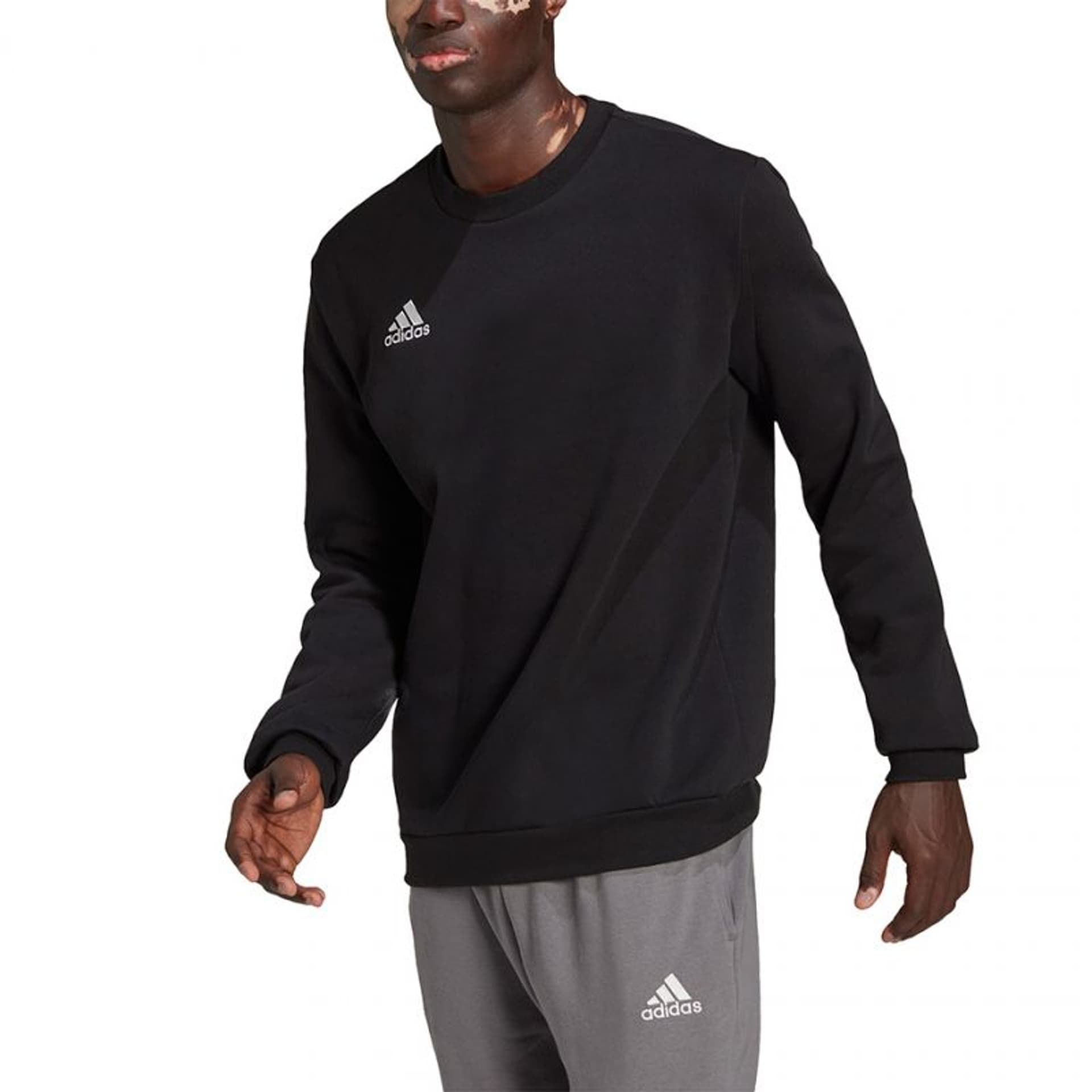 

Bluza adidas Entrada 22 Sweatshirt Top M H57478 (kolor Czarny, rozmiar L)