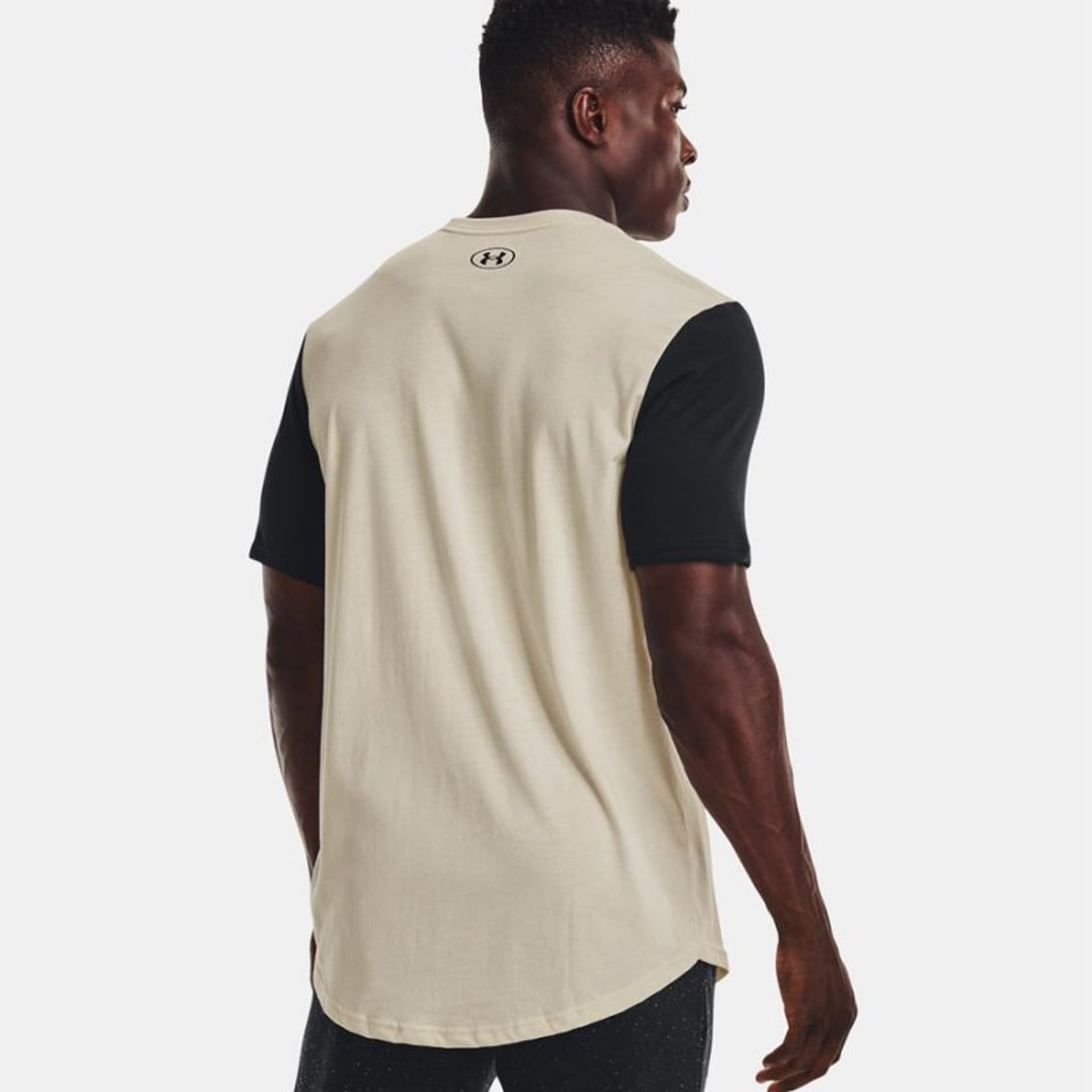 

Koszulka Under Armour Athletic Dept Clrblk SS M 1370515 (kolor Beżowy/Kremowy, rozmiar M)