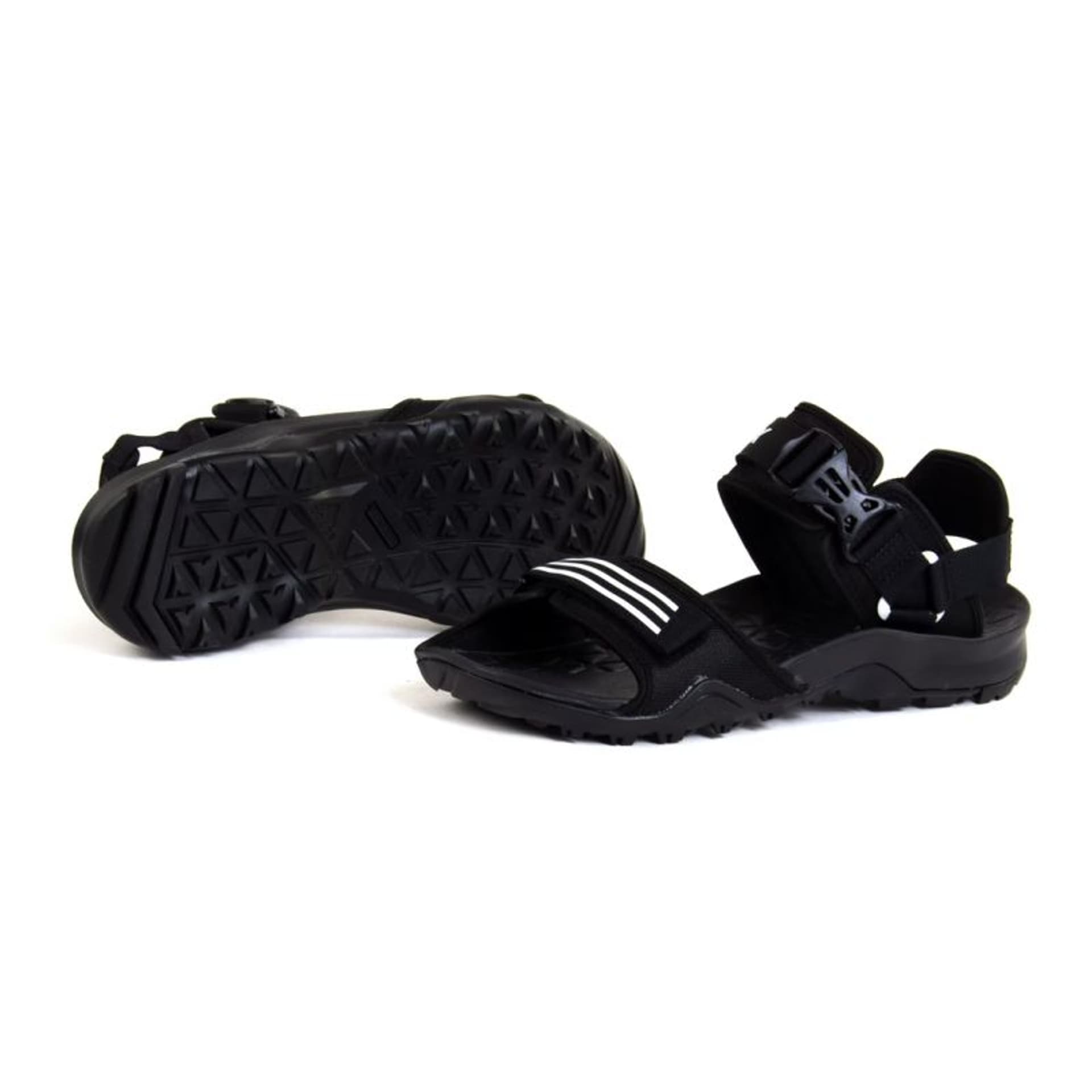 

Sandały adidas Cyprex Ultra Sandal Dlx Jr (kolor Czarny, rozmiar 40 2/3)