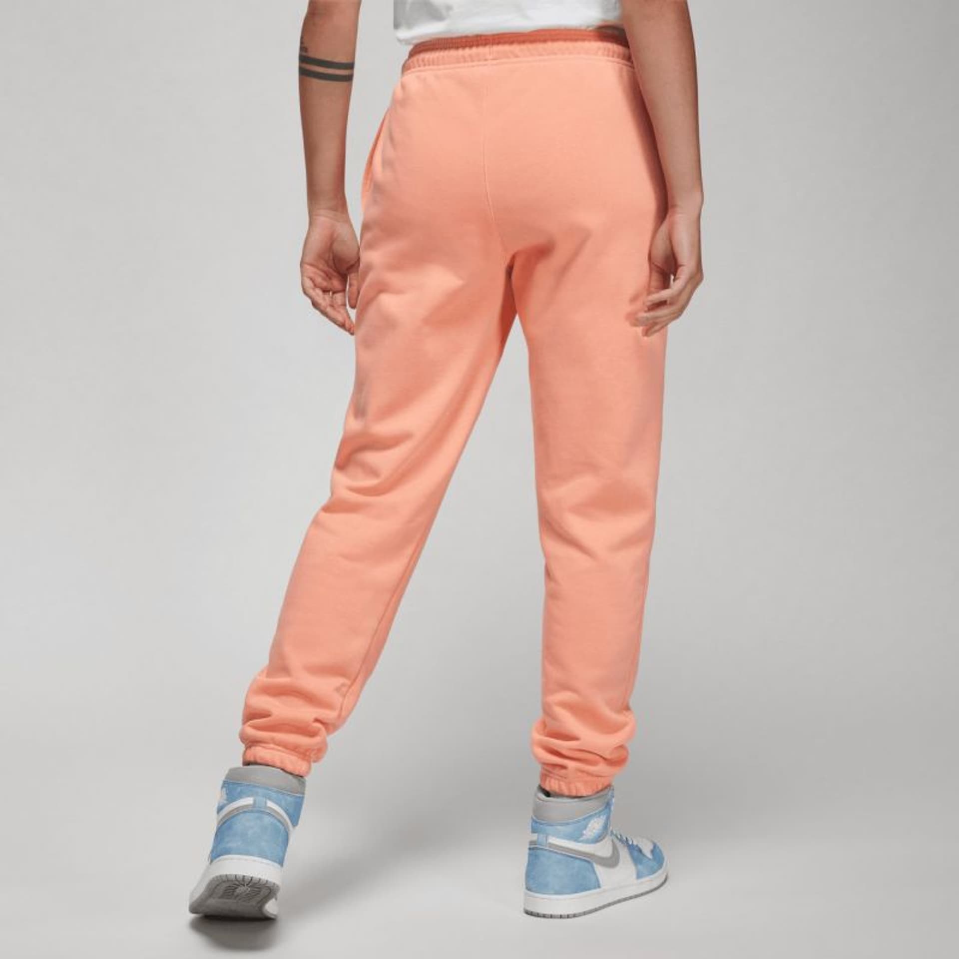 

Spodnie Nike Jordan Essentials W DN4575 (kolor Pomarańczowy, rozmiar S)