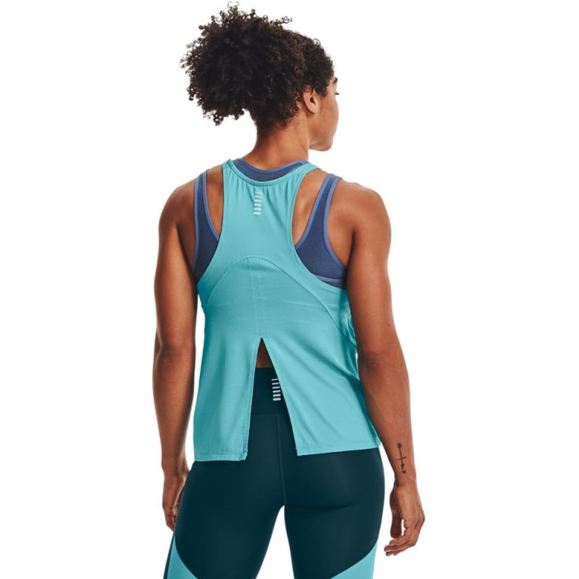 

Koszulka Under Armour IsoChill Run 200 Tank W 1361925 (kolor Niebieski, rozmiar S)
