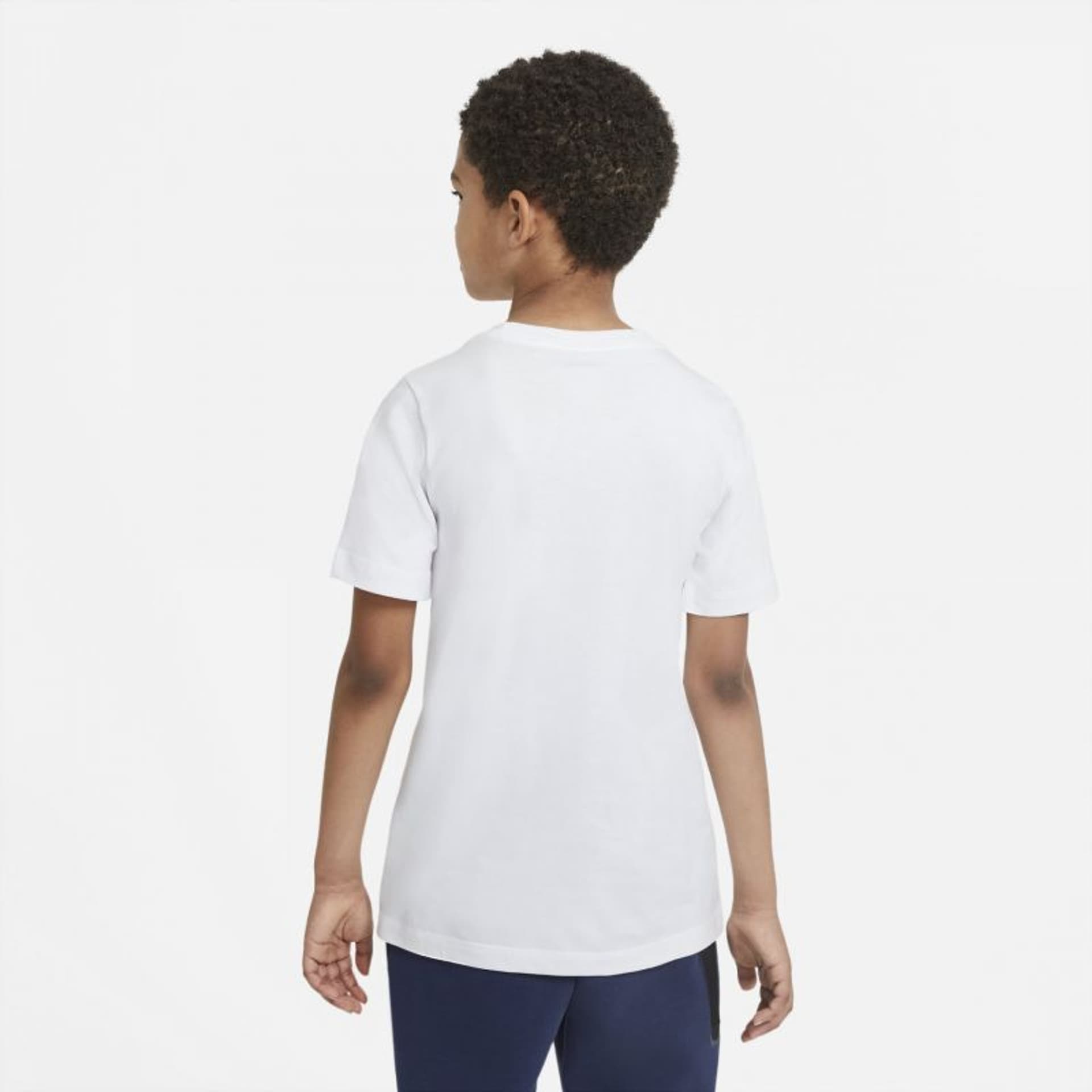 

Koszulka Nike Sportswear Jr AR5252 (kolor Biały, rozmiar S)