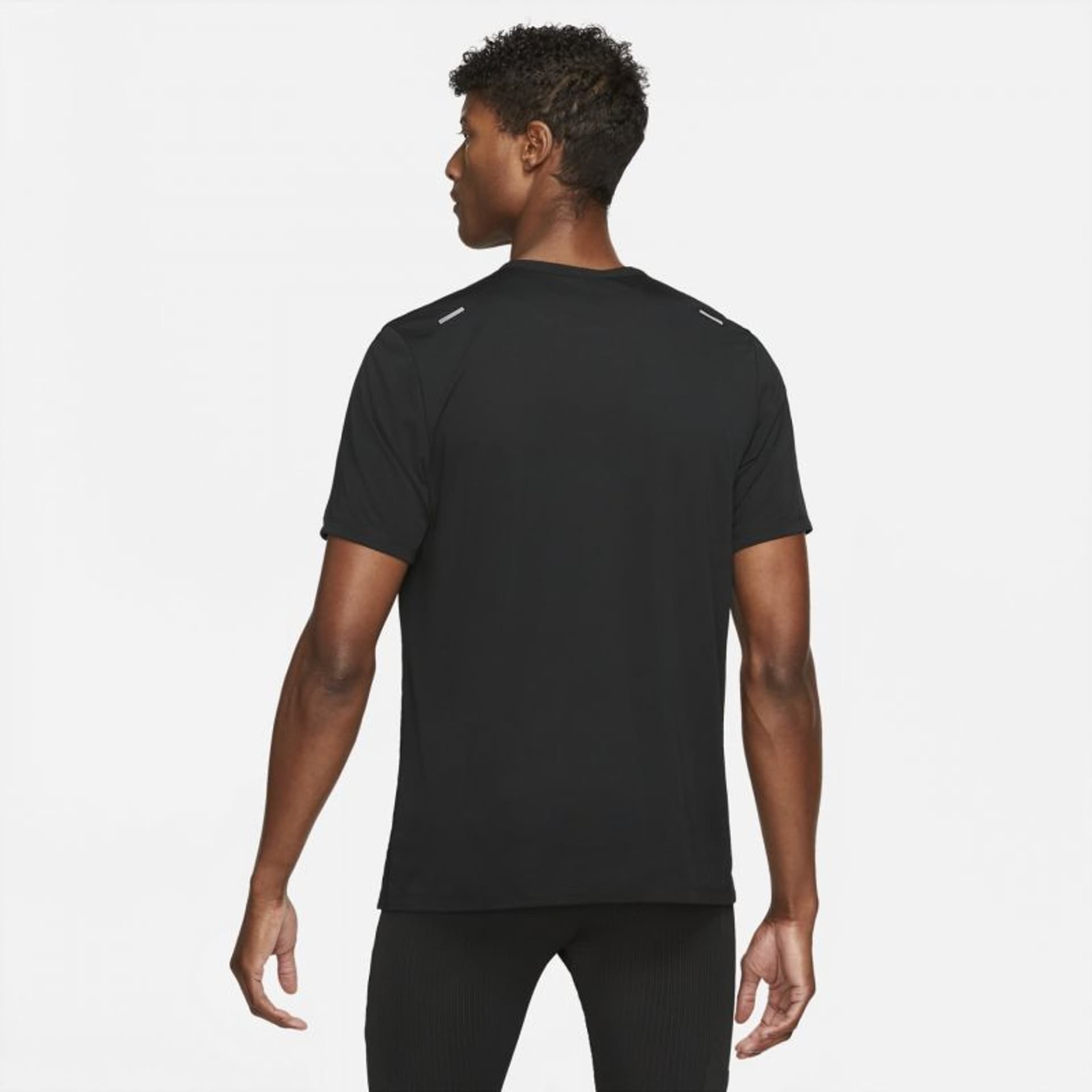 

Koszulka Nike Dri-FIT Rise 365 M CZ9184 (kolor Czarny, rozmiar L)