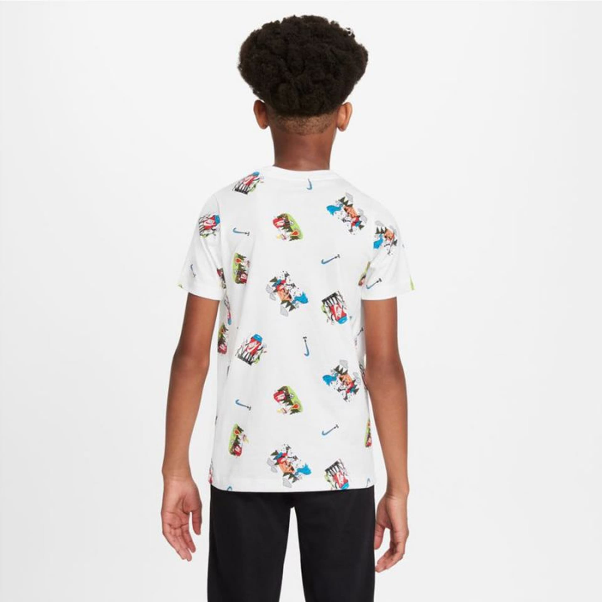 

Koszulka Nike Sportswear Tee AOP Jr DQ3856 (kolor Biały, rozmiar S (128-137))