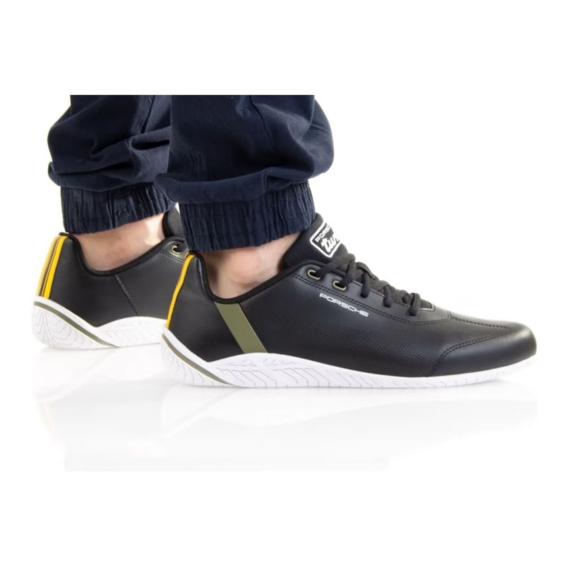 

Buty Puma PL RDG Cat M 307022 (kolor Czarny, rozmiar 44.5)