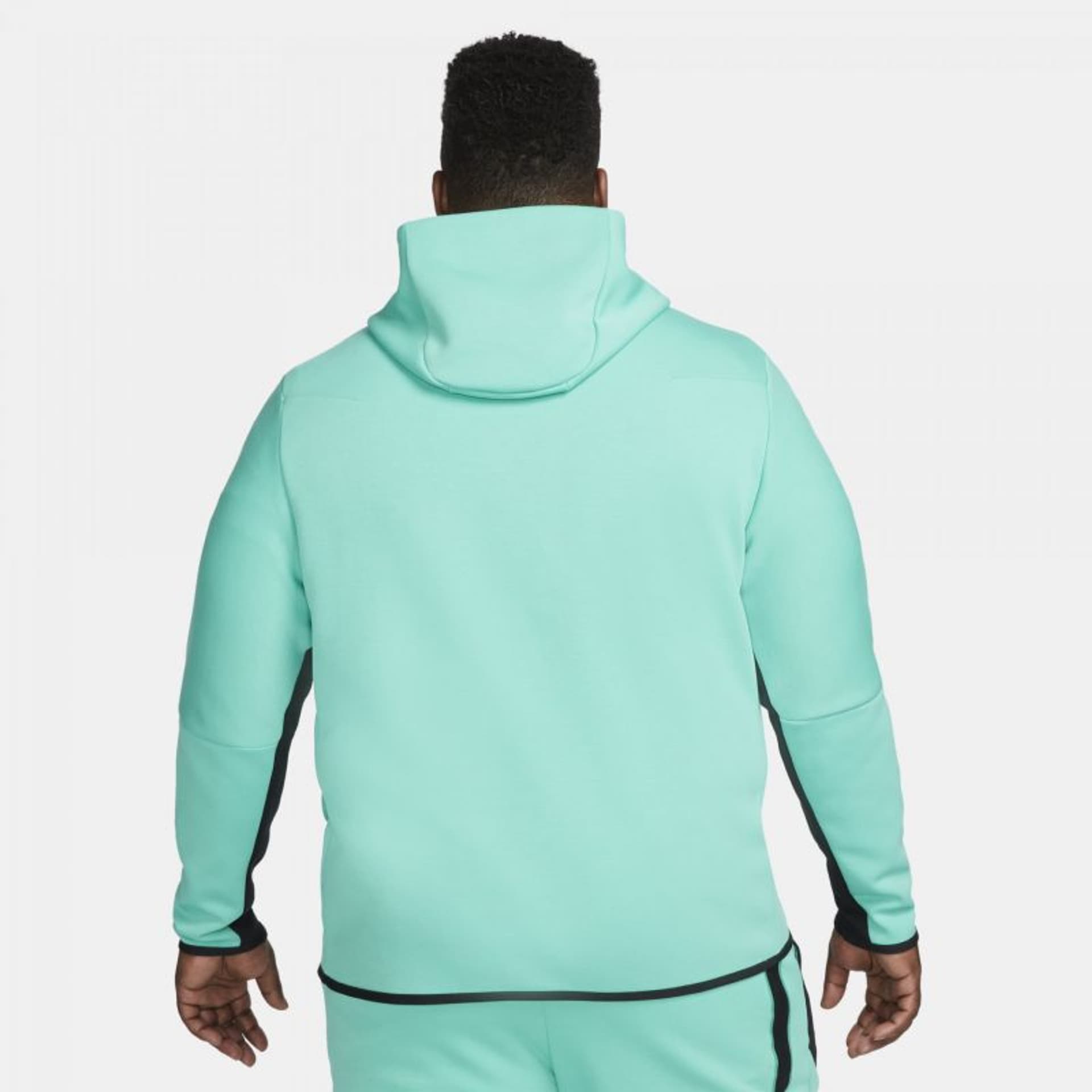 

Bluza Nike Sportswear Tech Fleece M CU4489 (kolor Zielony, rozmiar 2XL)