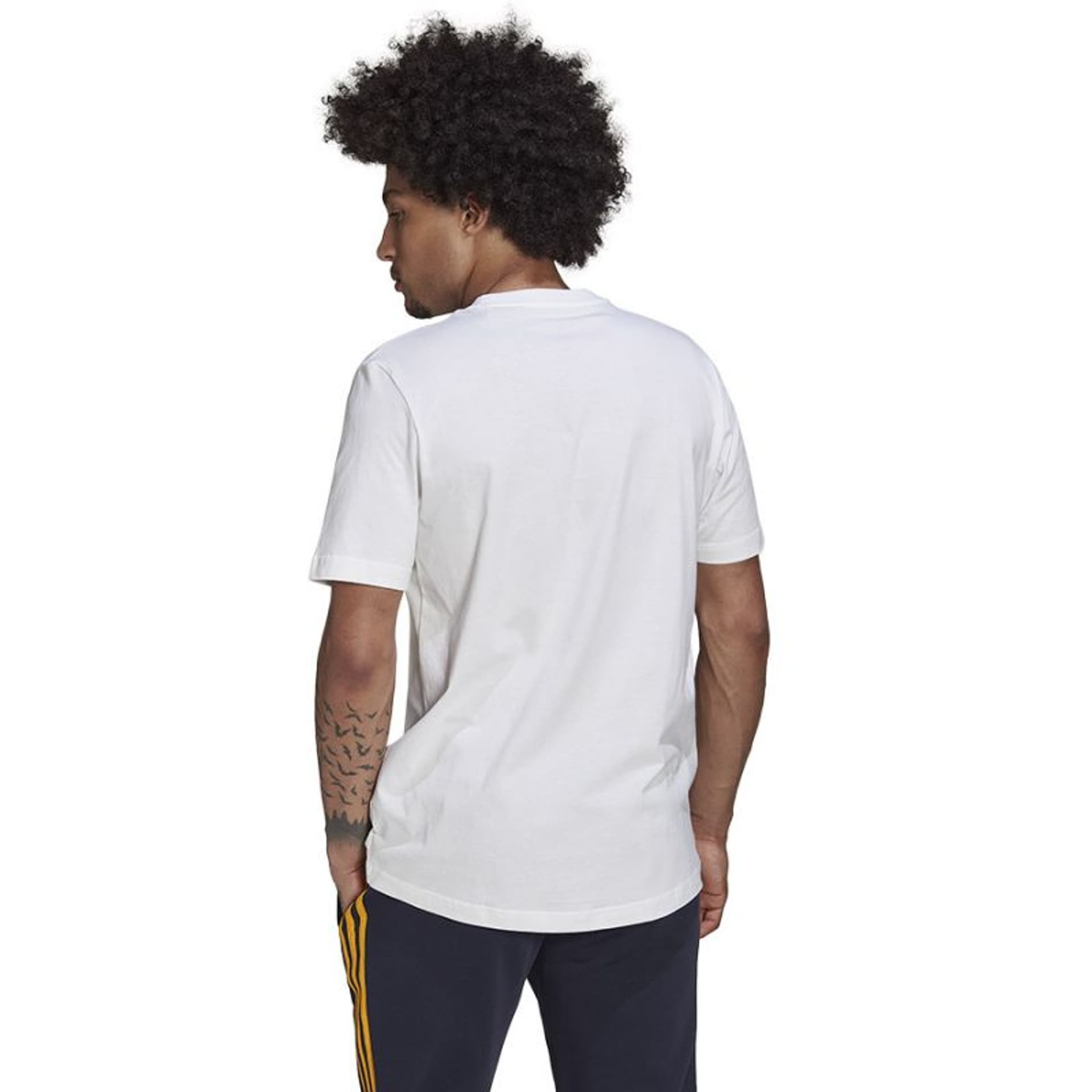 

Koszulka adidas Real Madryt DNA GR Tee M (kolor Biały, rozmiar XL)