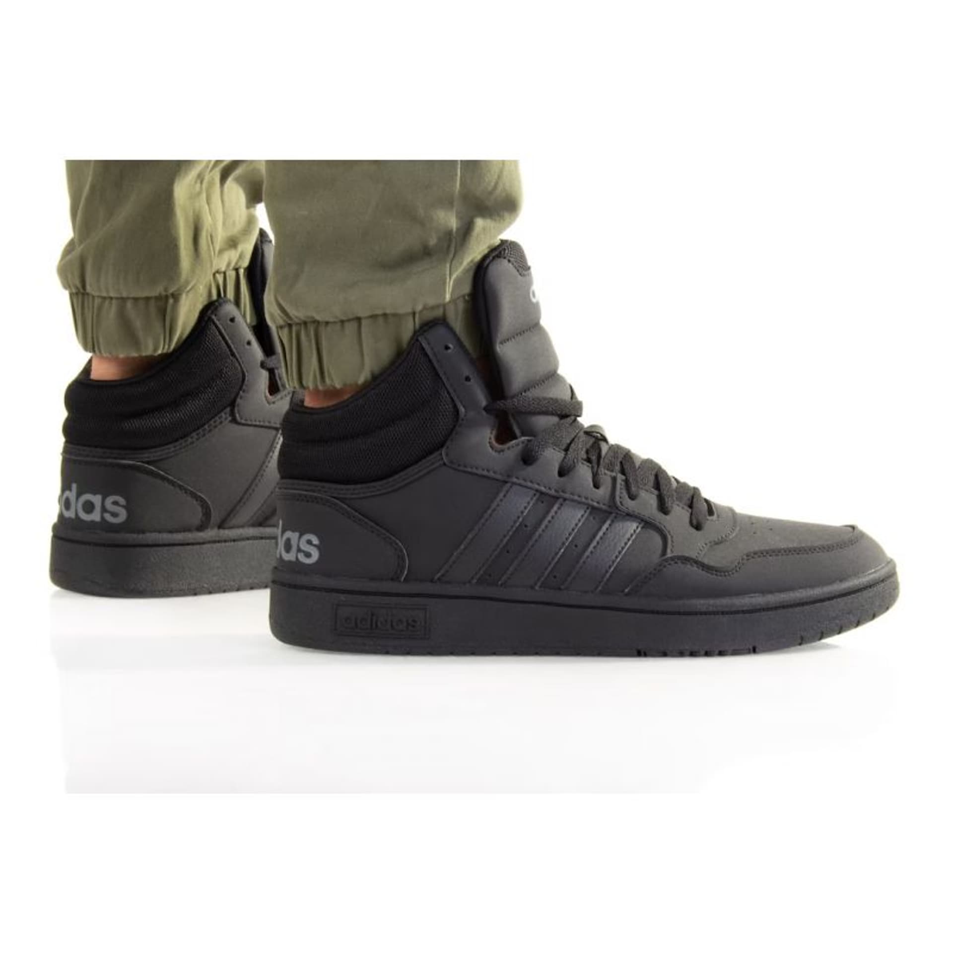 

Buty adidas Hoops 3.0 Mid M (kolor Czarny, rozmiar 43 1/3)