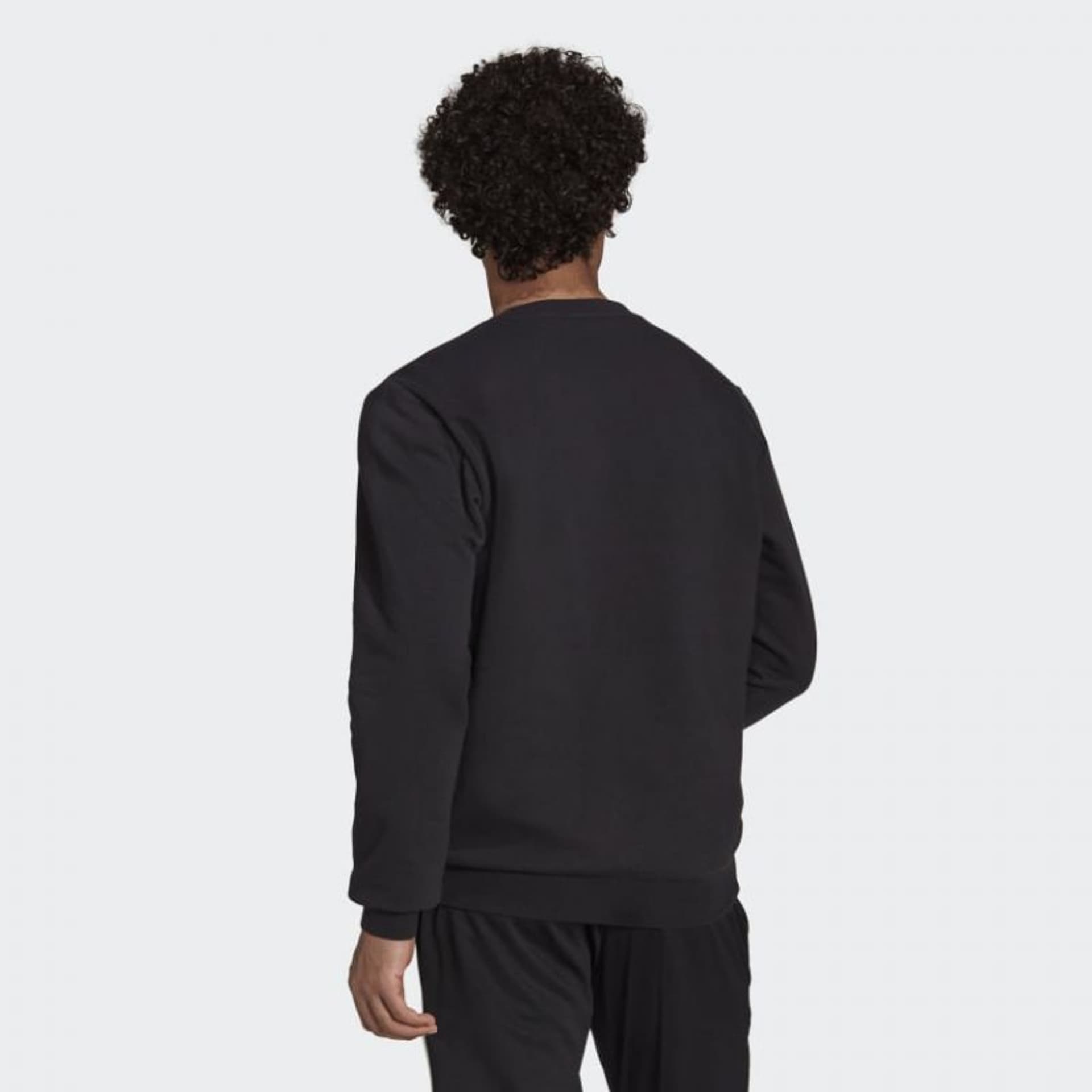 

Bluza adidas Essentials Fleece Sweatshirt (kolor Czarny, rozmiar L)