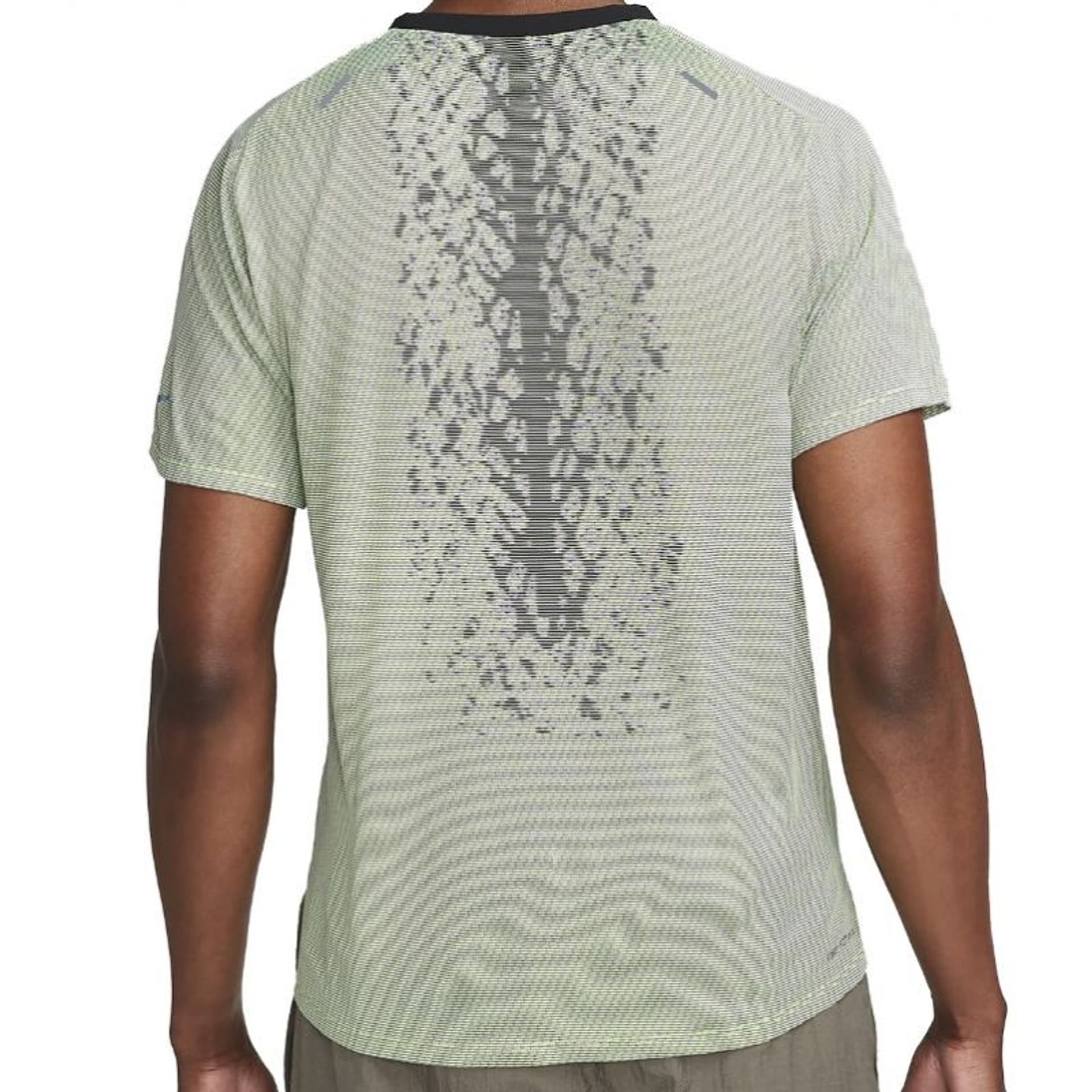 

Koszulka Nike Dri-FIT ADV Run Division Techknit M DQ4778 (kolor Zielony, rozmiar S)
