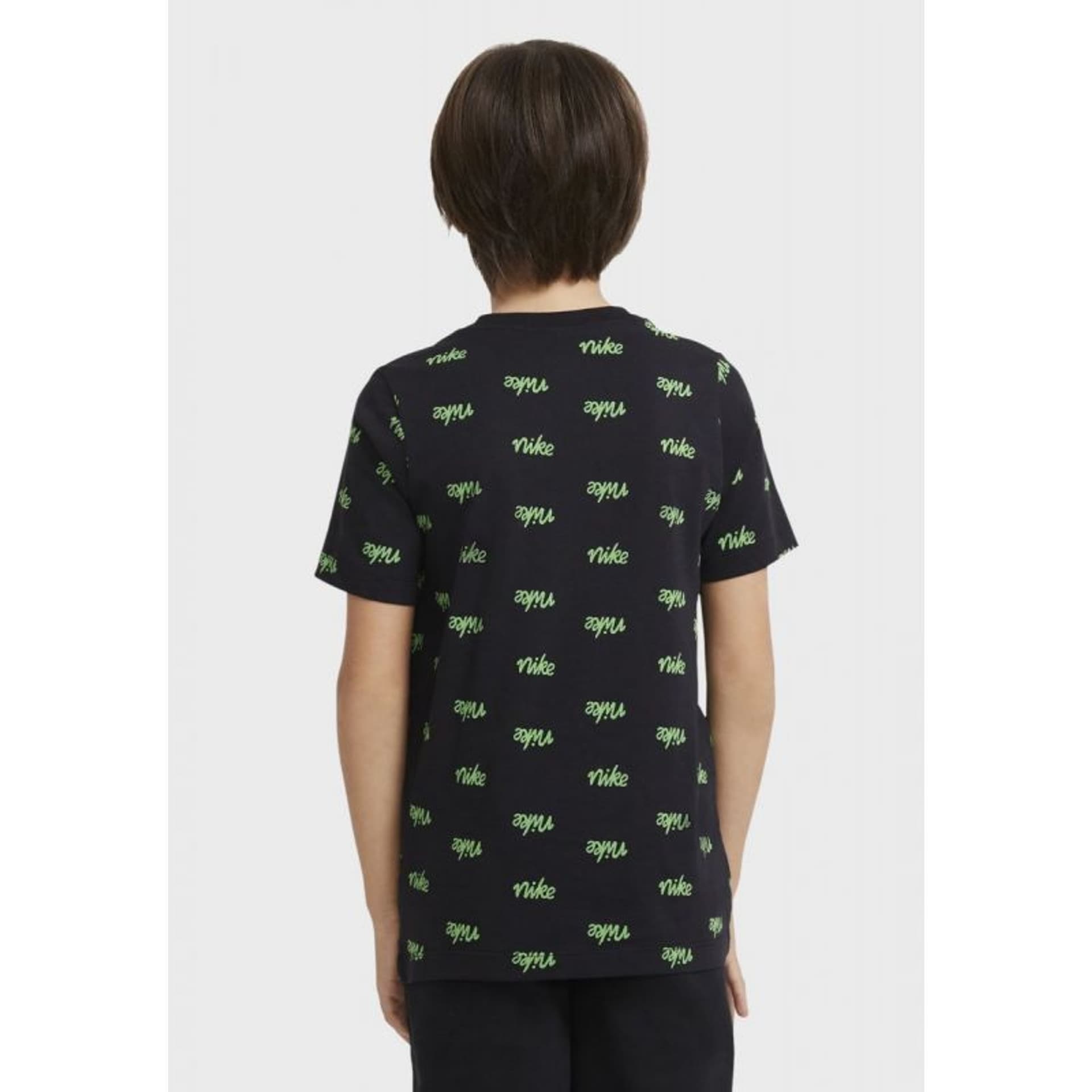 

Koszulka Nike Boys` Sportswear Script Printed T-Shirt Jr DC7508 (kolor Czarny, rozmiar M)