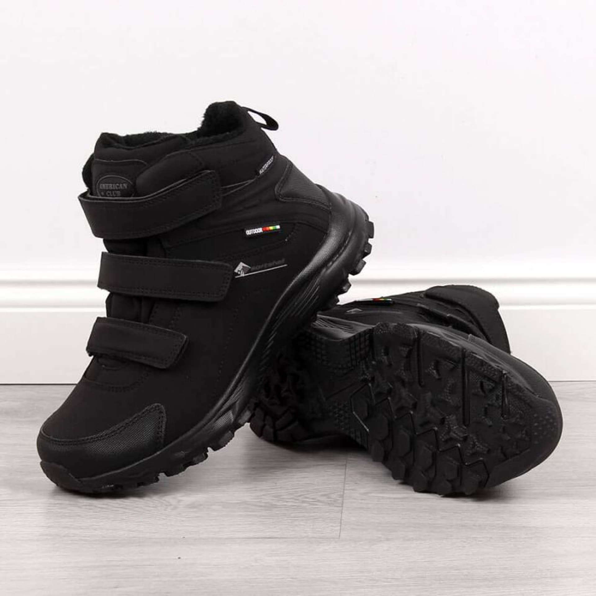 

Buty trekkingowe wodoodporne na rzep American Club W (kolor Czarny, rozmiar 37)