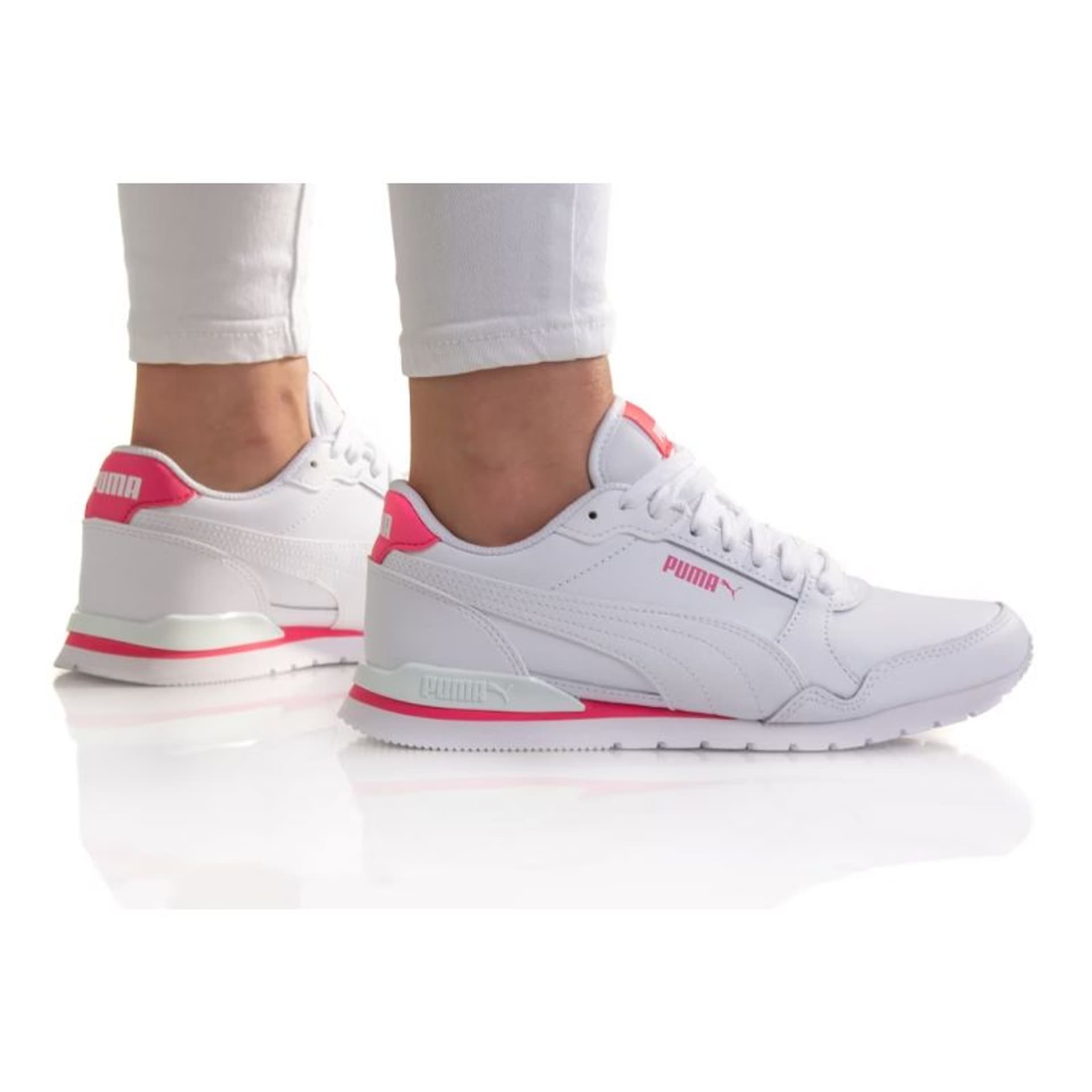 

Buty Puma St Runner V3 Nl Jr 384904 (kolor Biały, rozmiar 38.5)