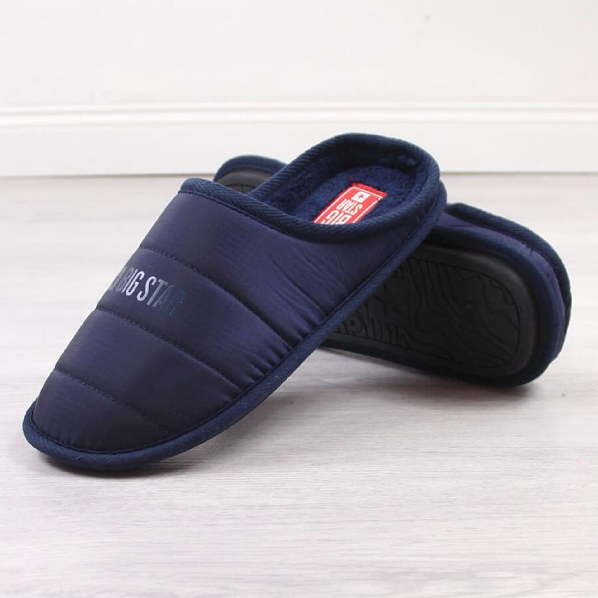 

Kapcie Big Star KK274601 W (kolor Granatowy, rozmiar 36)