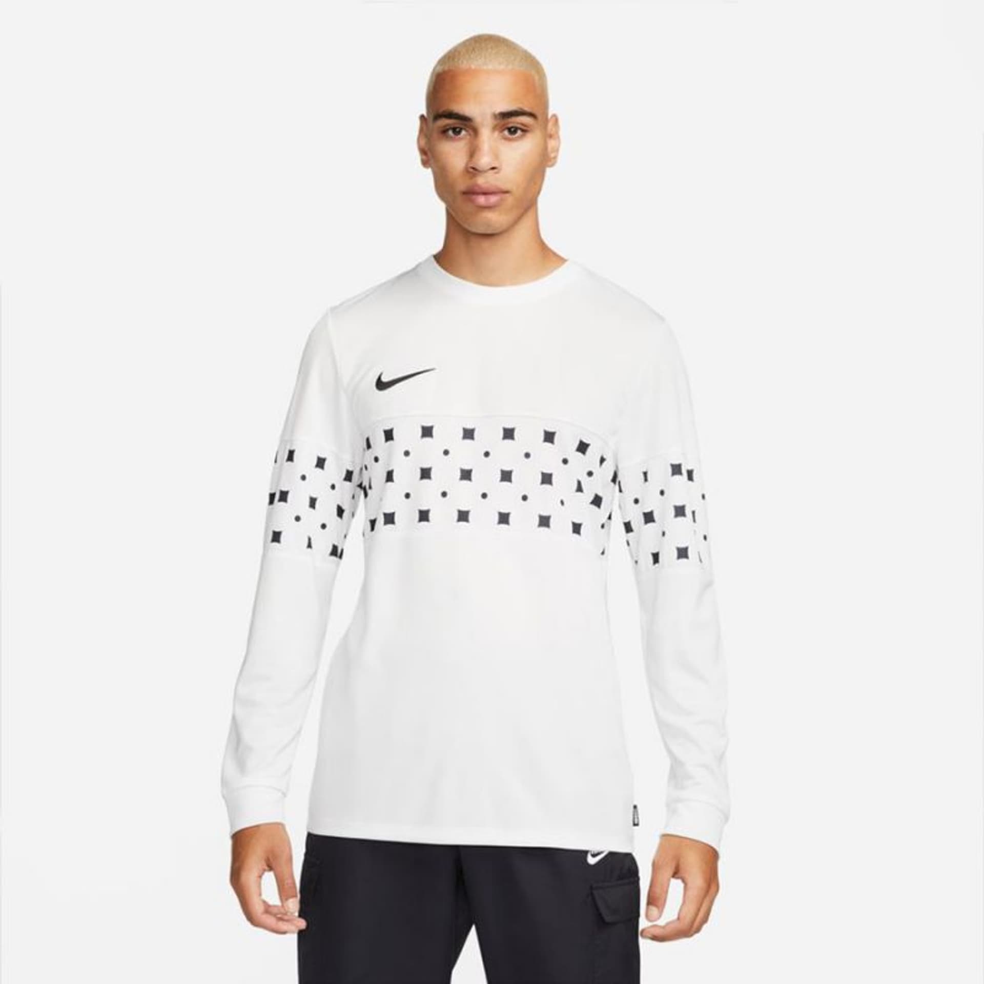 

Bluza Nike DF F.C. Libero Top Ls Gx M DQ8559 (kolor Biały, rozmiar M)