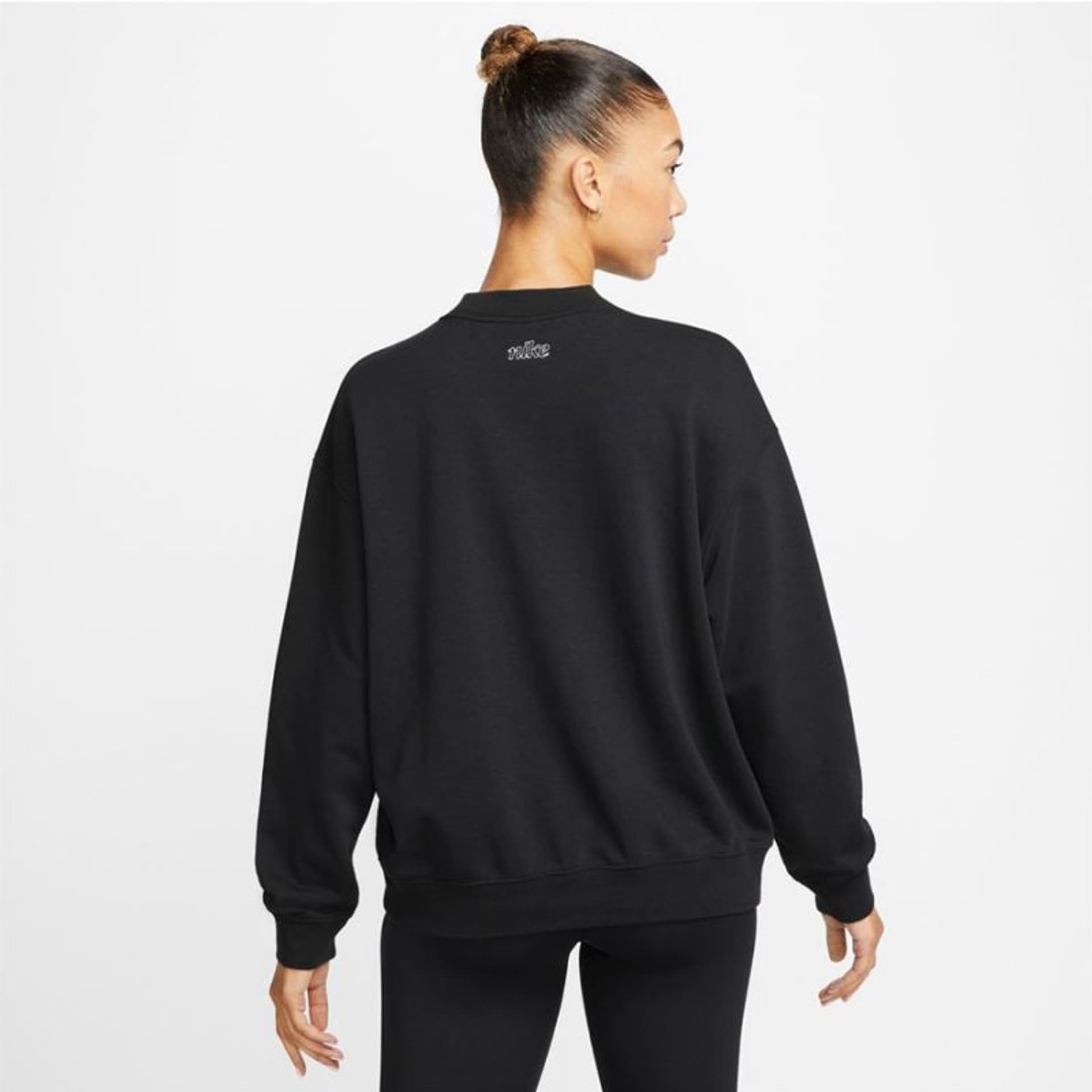 

Bluza Nike Dri-FIT Get Fit W DQ5542 (kolor Czarny, rozmiar M)