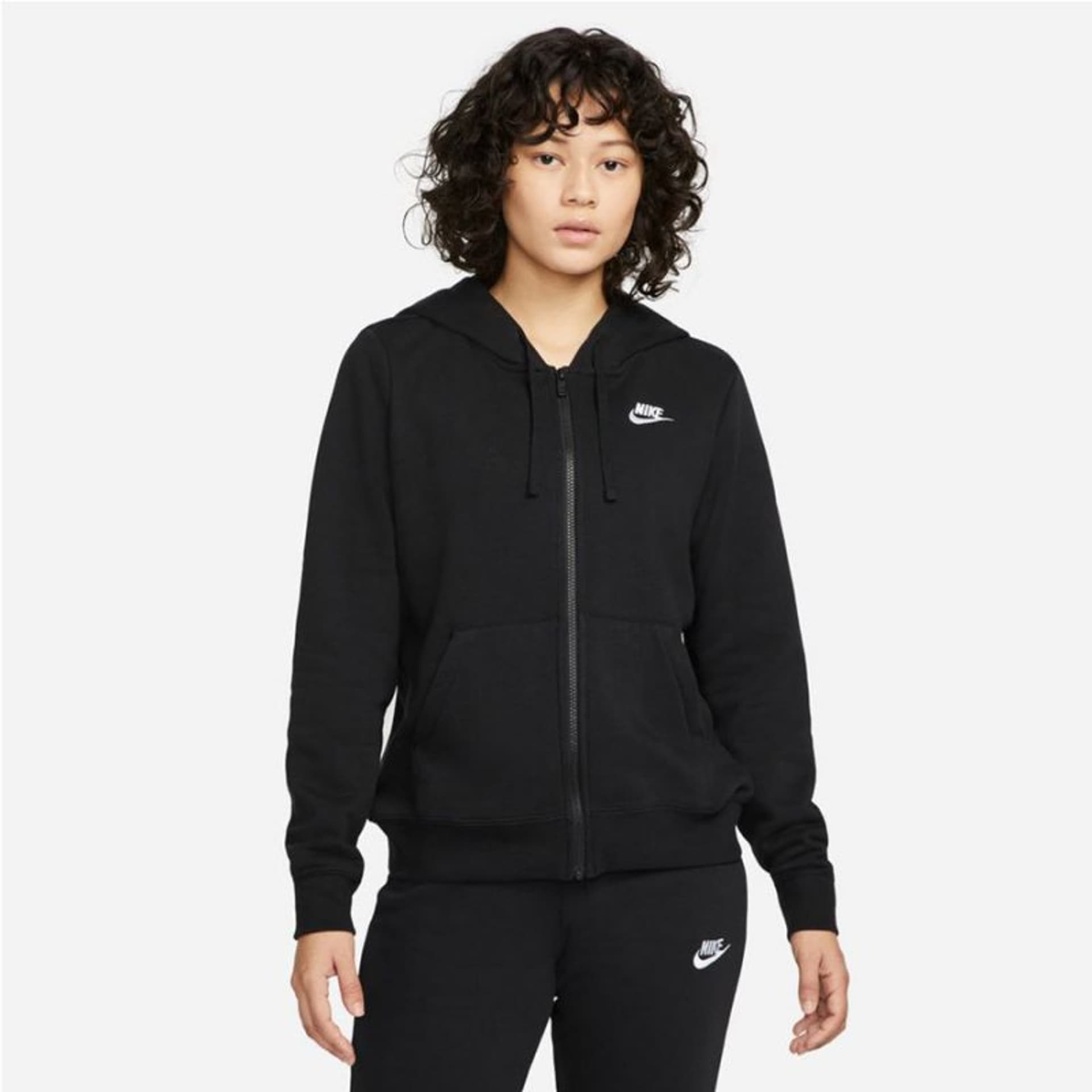 

Bluza Nike Sportswear Club Fleece W DQ5471 (kolor Czarny, rozmiar XS)