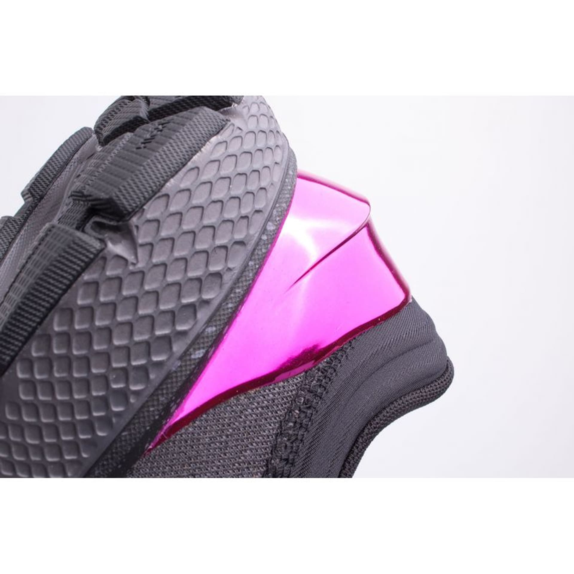 

Buty Under Armour Charged Esape3 W 3024624 (kolor Czarny)