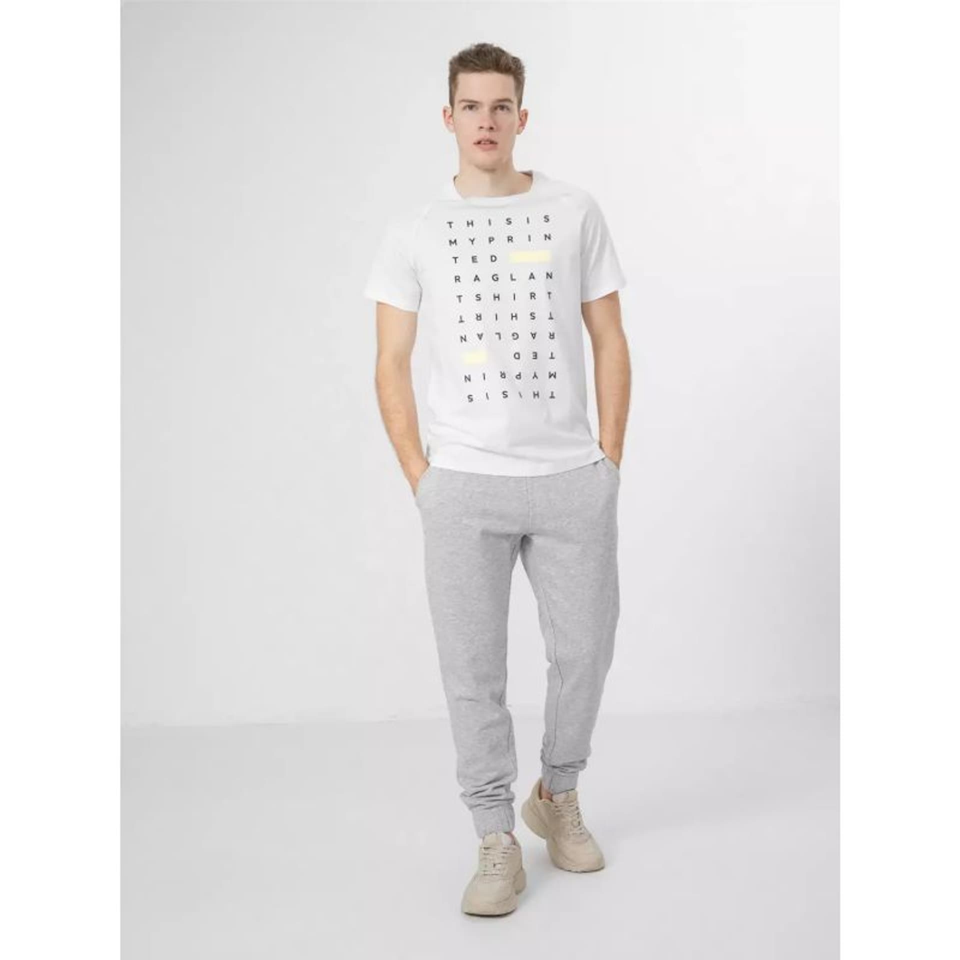 

Spodnie Outhorn M OTHAW22TTROM030 (kolor Szary/Srebrny)