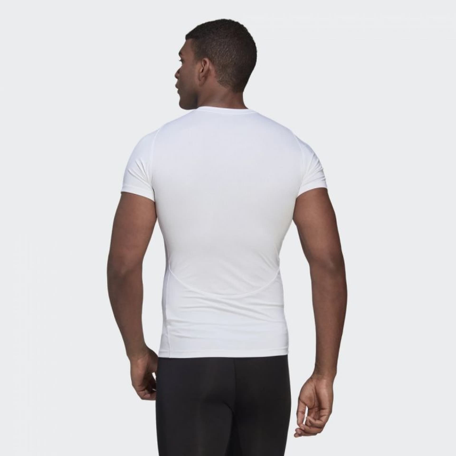 

Koszulka adidas Techfit Training Tee M (kolor Biały, rozmiar M)