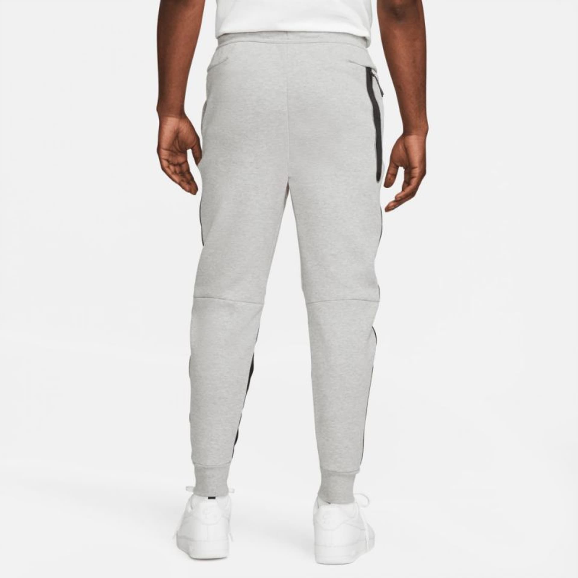 

Spodnie Nike Sportswear Tech Fleece M DR6171 (kolor Szary/Srebrny, rozmiar 2XL)