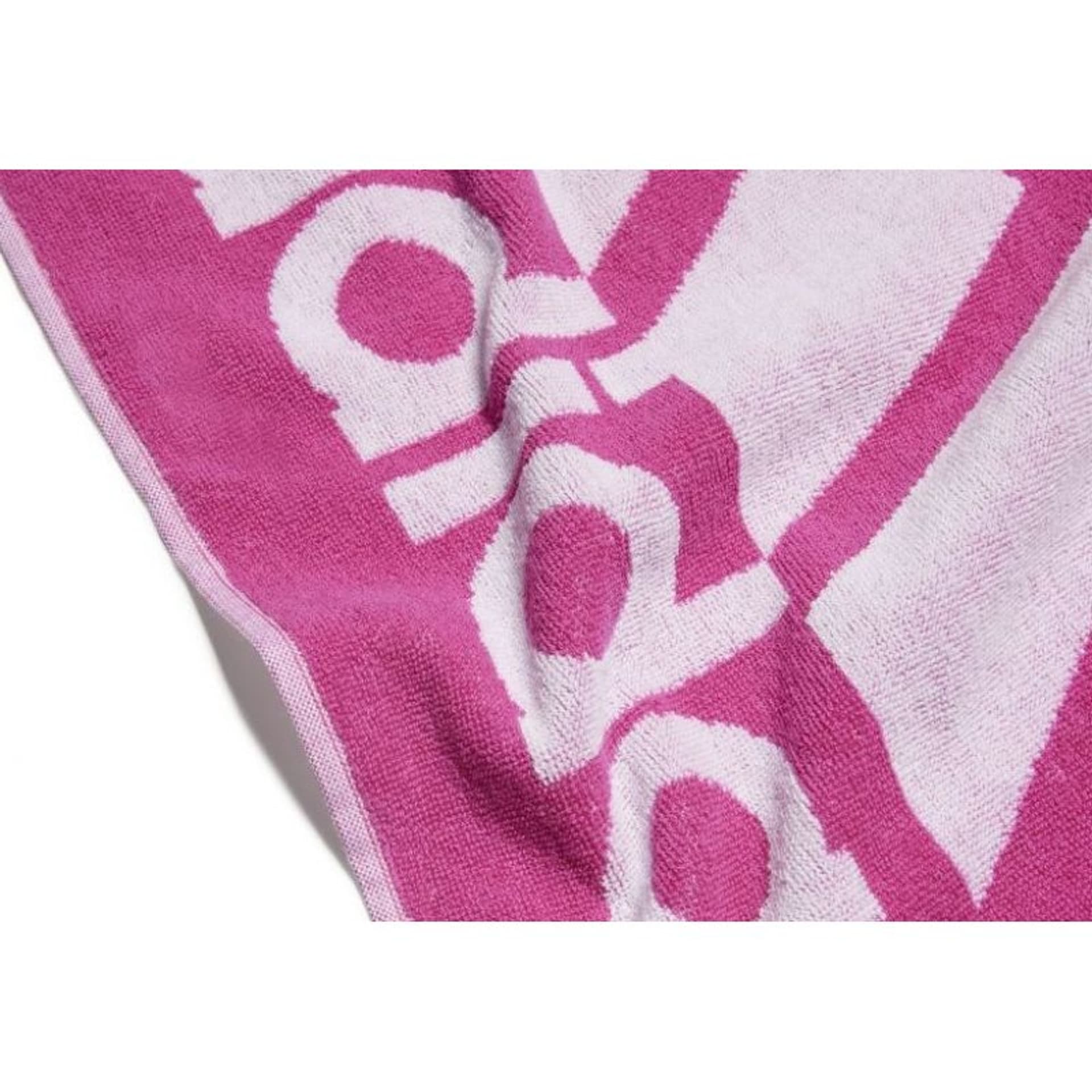 

Ręcznik adidas Towel (kolor Różowy)