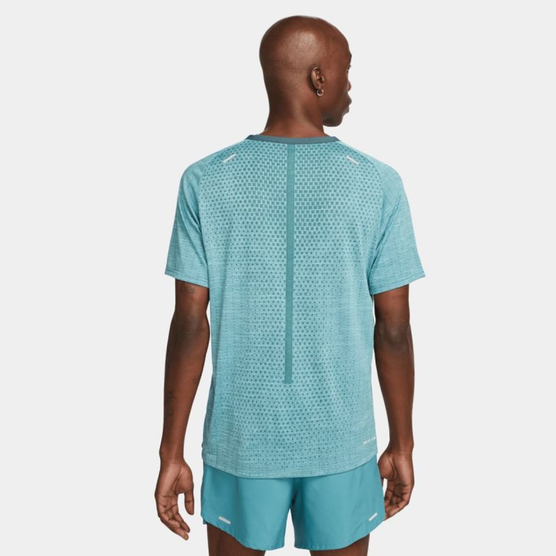 

Koszulka Nike Dri-FIT ADV Techknit Ultra M DM4753 (kolor Niebieski, rozmiar L)