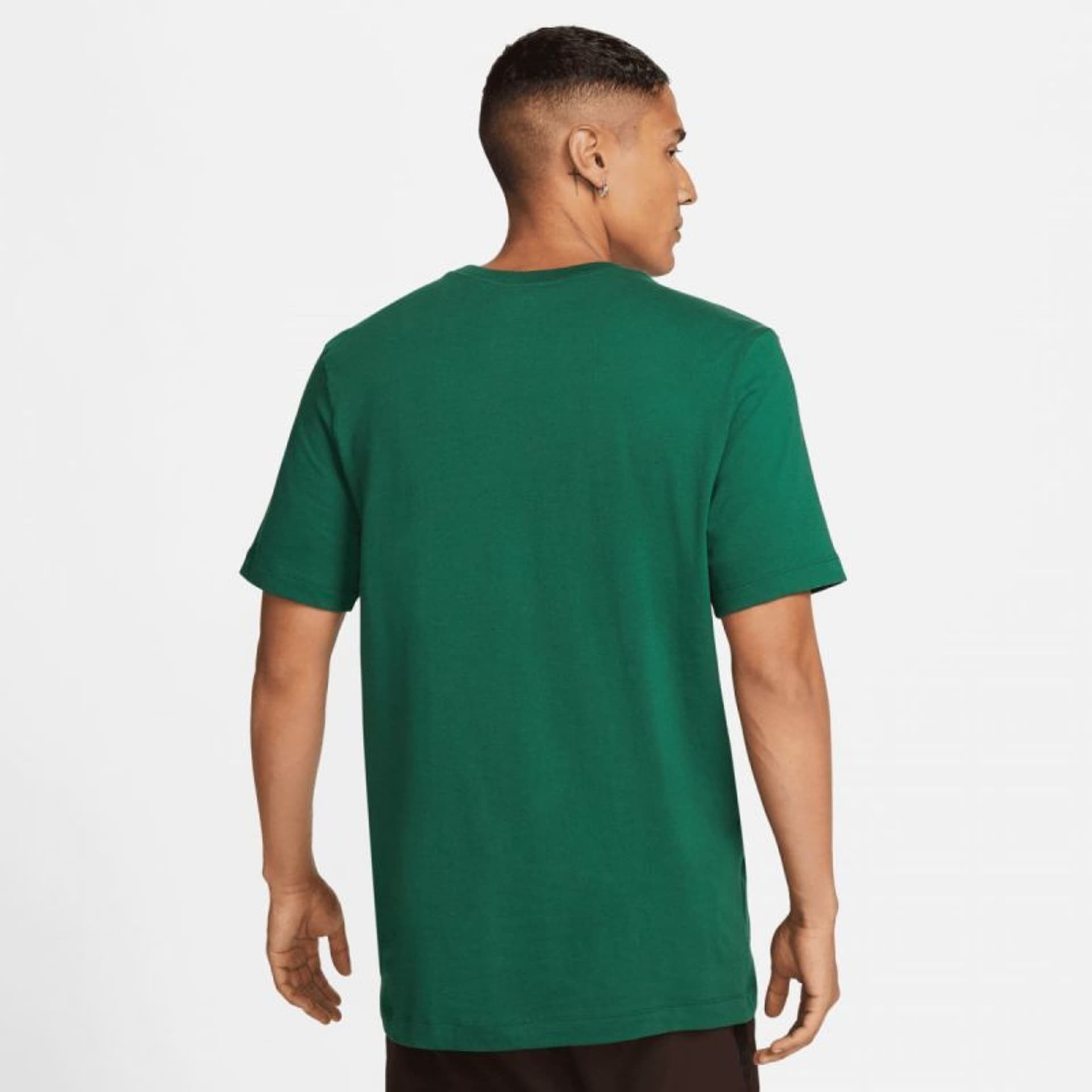 

Koszulka Nike Sportswear Club M AR4997 (kolor Zielony, rozmiar XL)