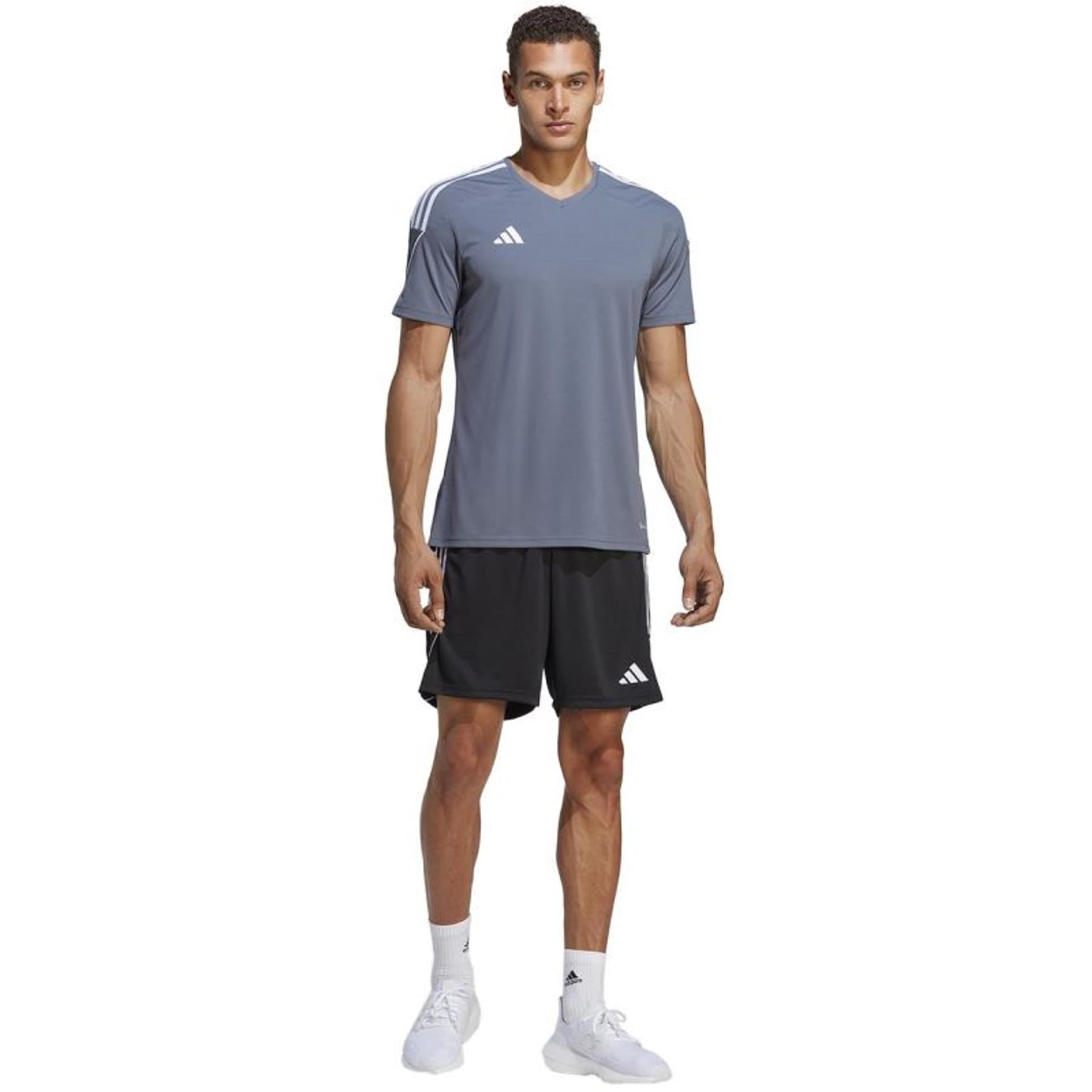 

Spodenki adidas Tiro 23 League M (kolor Czarny, rozmiar XL)