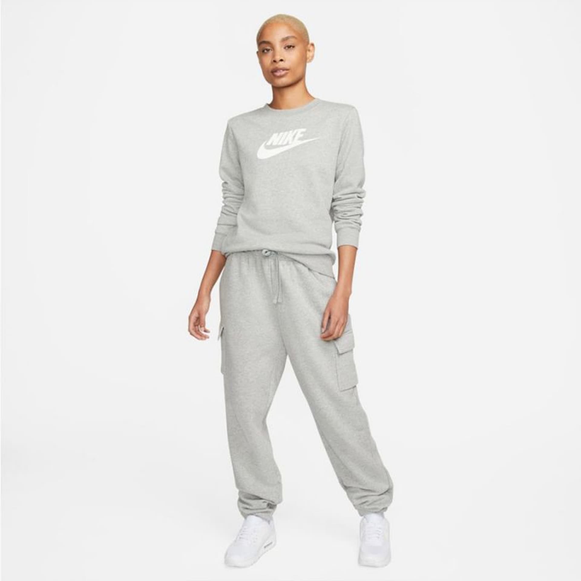 

Bluza Nike Sportswear Club Fleece W DQ5832 (kolor Szary/Srebrny, rozmiar S)