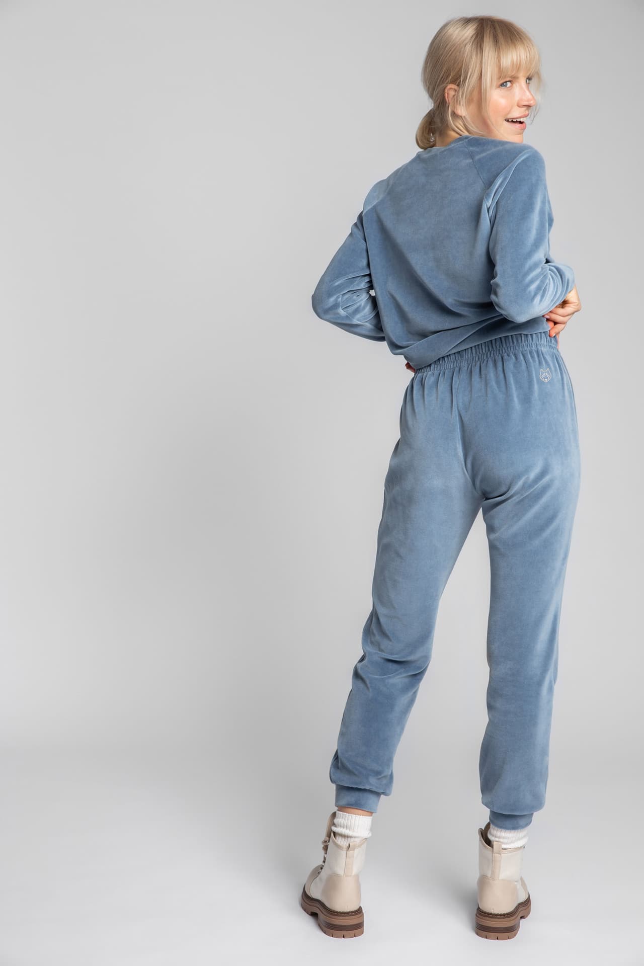 

LA012 Welurowe spodnie joggers - niebieskie (kolor niebieski, rozmiar S)