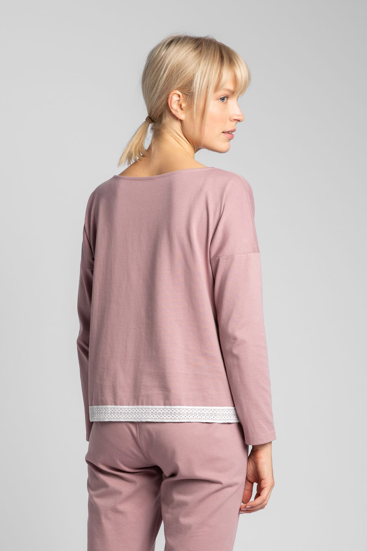 

LA040 Bluzka od piżamy z koronkowym brzegiem - wrzosowy (kolor wrzos, rozmiar 2XL/3XL)
