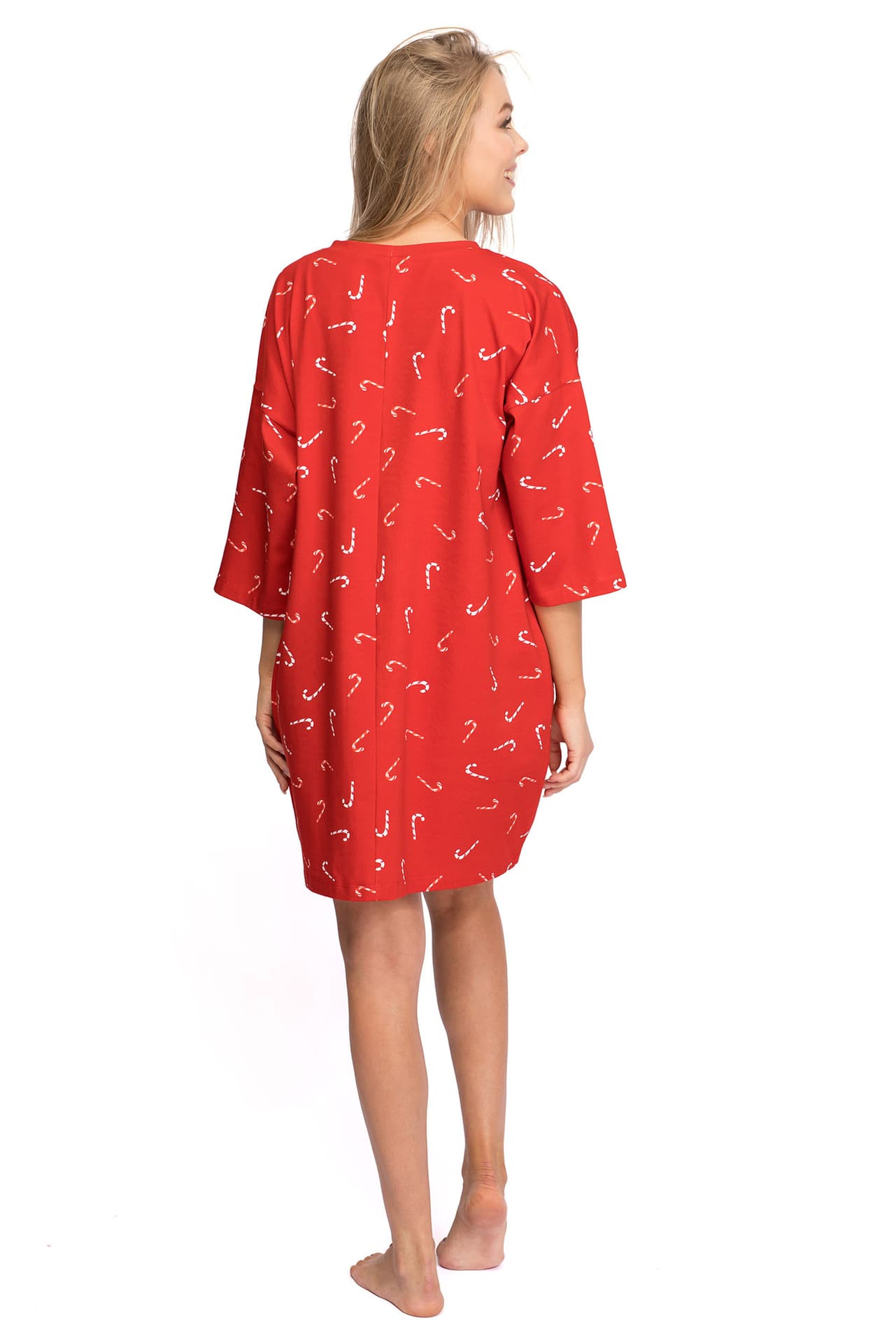 

LA095 Koszula nocna z motywem zimowym - model 3 (kolor jak na zdjęciu, rozmiar L/XL)