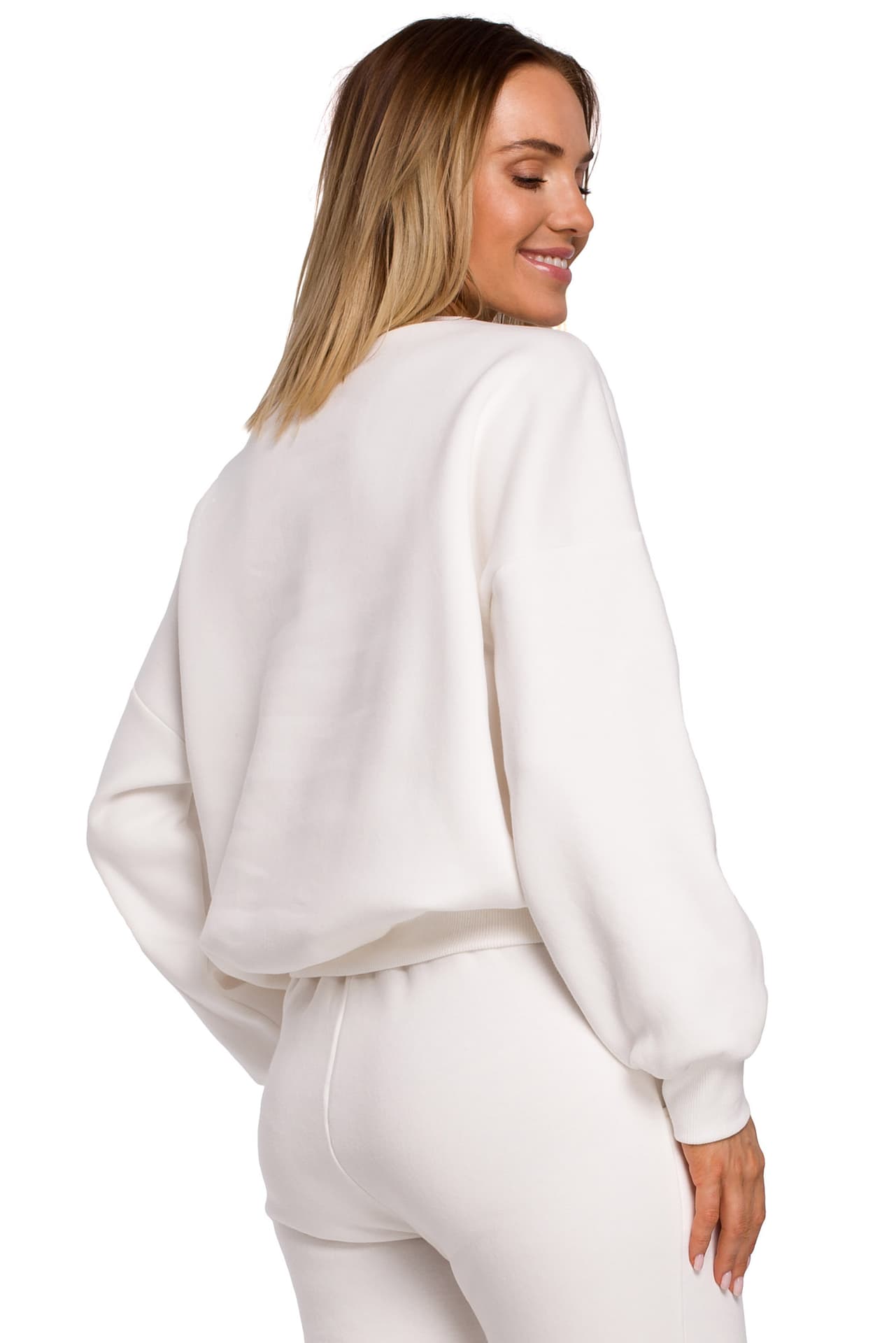 

M536 Bluza szeroka z haftem - ecru (kolor ecru, rozmiar L/XL)