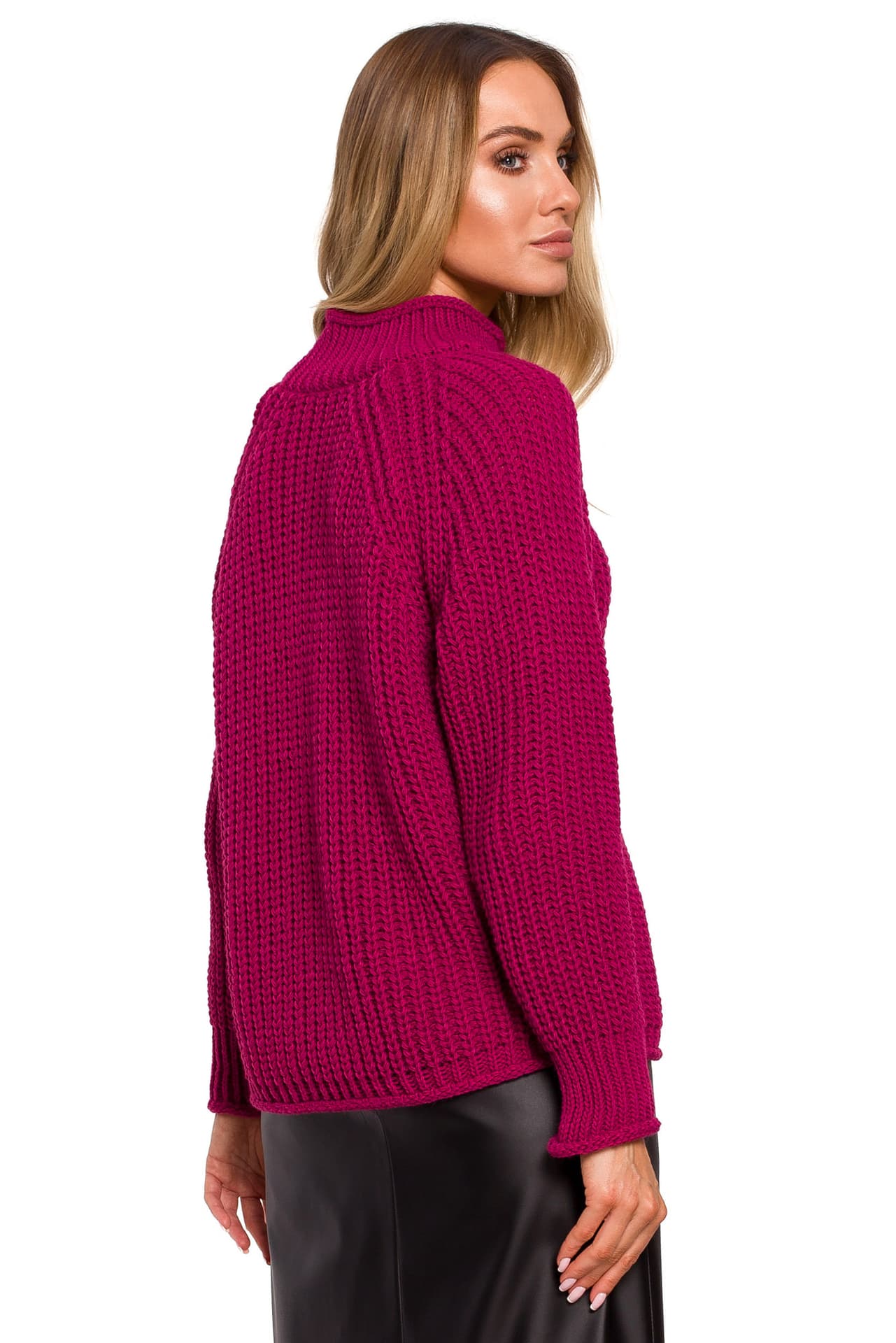 

M630 Sweter z golfem - różowy (kolor róż, rozmiar S/M)