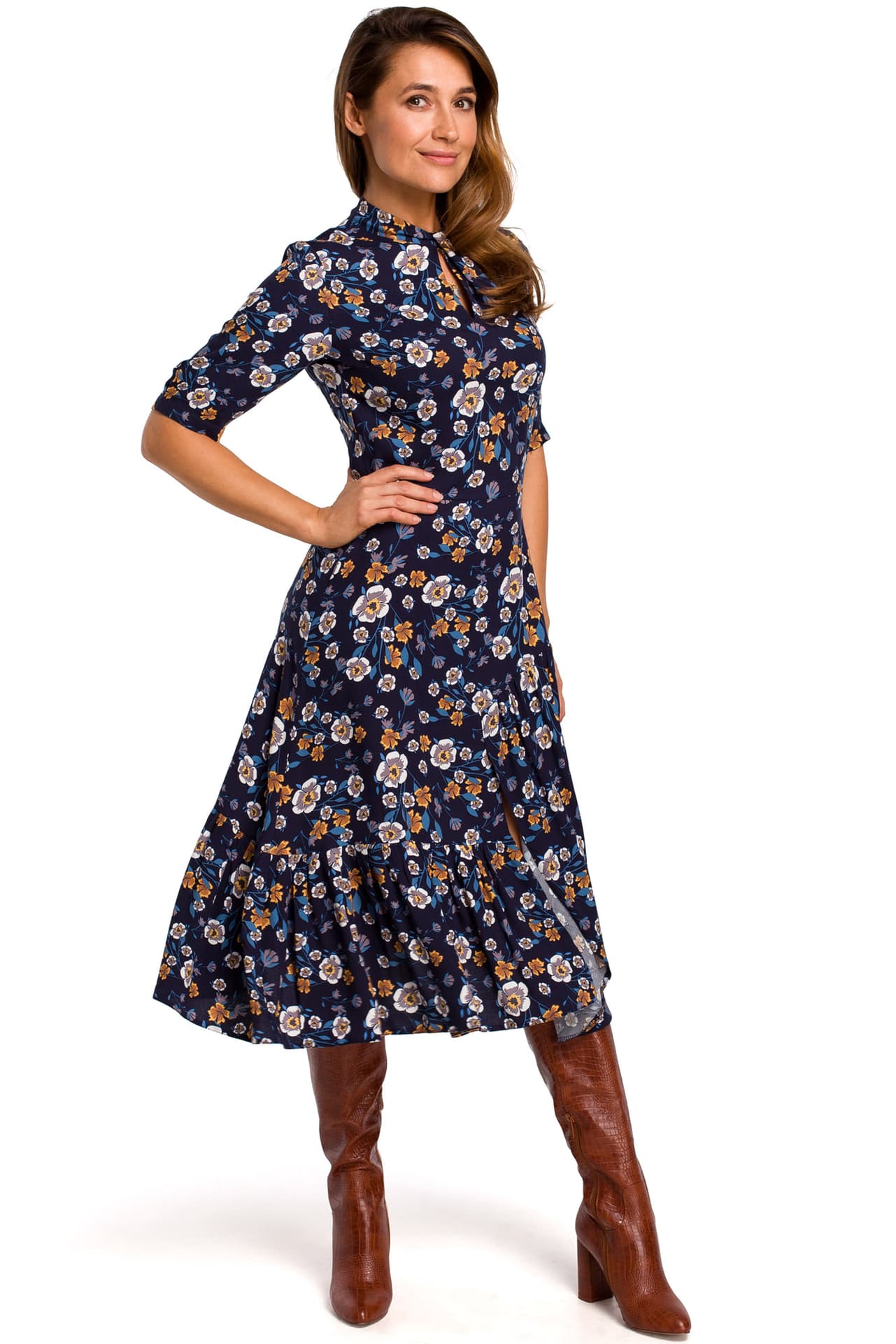 

S177 Sukienka midi w kwiaty - model 2 (kolor granat, rozmiar XXL)