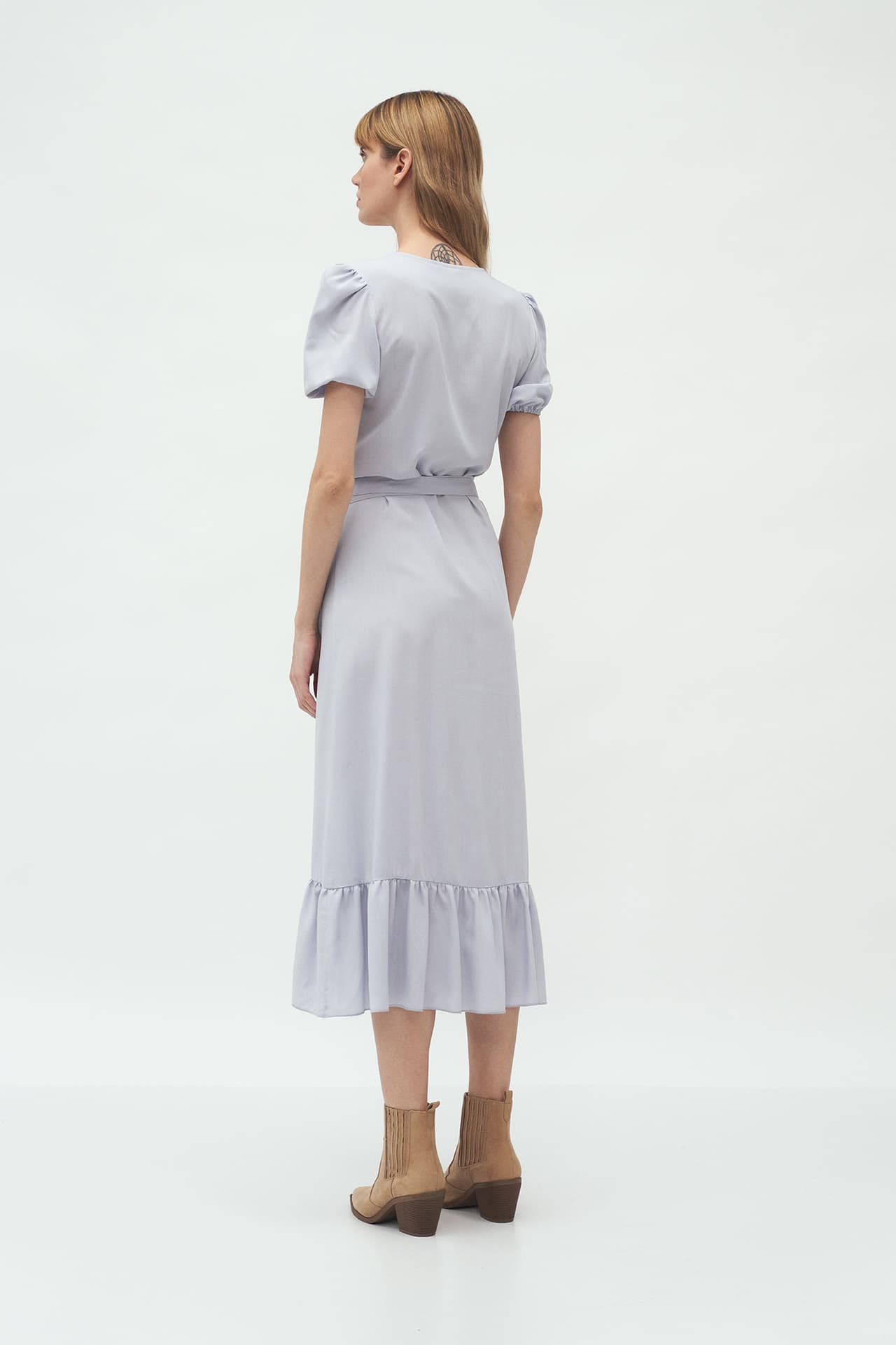 

Szara kopertowa sukienka w stylu boho - S165 (kolor szary, rozmiar 40)