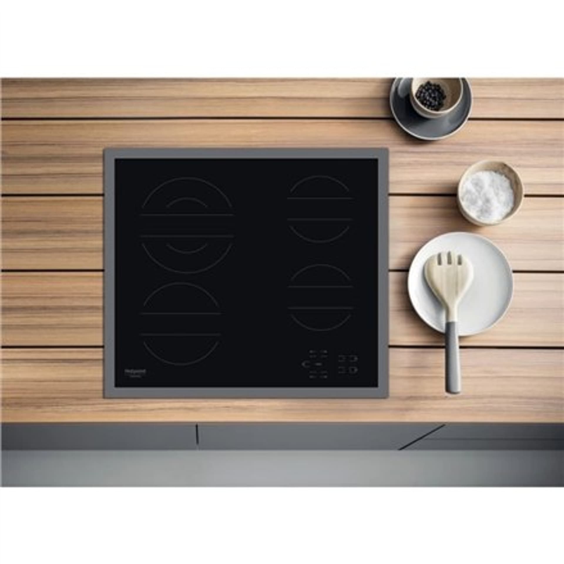 

Hotpoint Płyta HR 642 X CM Witroceramiczna, Liczba palników/stref grzewczych 4, Dotyk, Timer, Czarny
