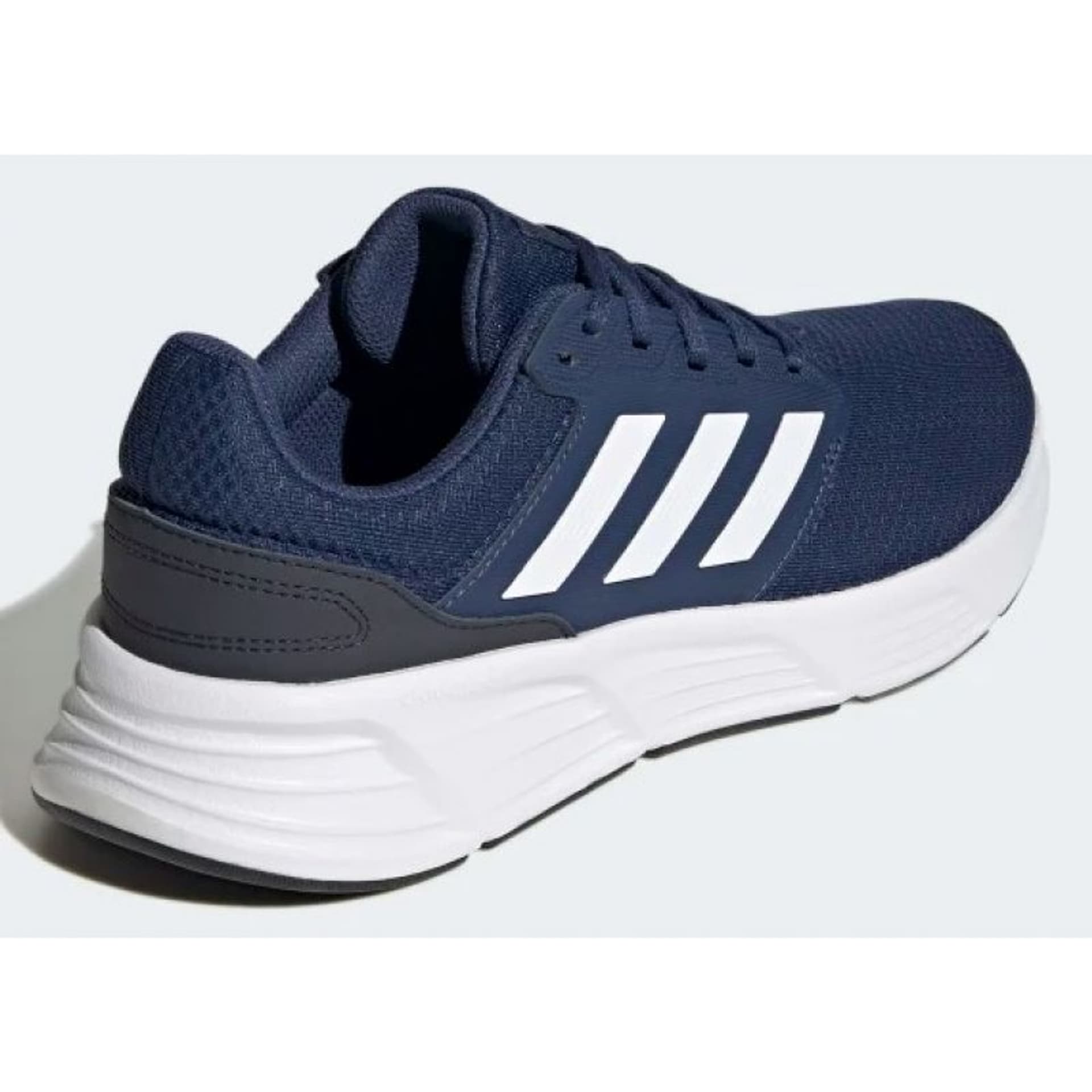 

Buty do biegania adidas Galaxy 6 M (kolor Niebieski, rozmiar 47 1/3)