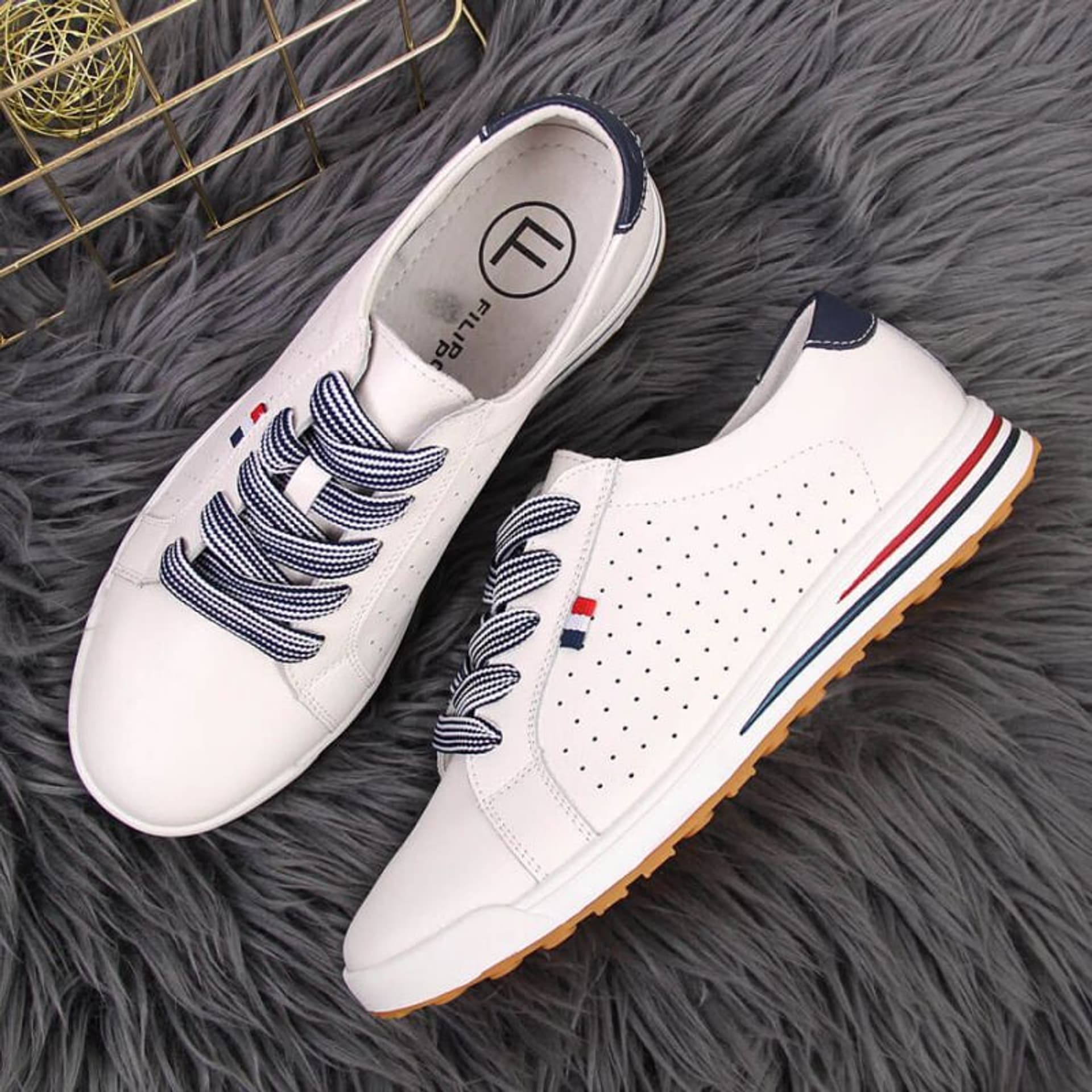 

Tenisówki skórzane Filippo W PAW312 (kolor Biały, rozmiar 40)